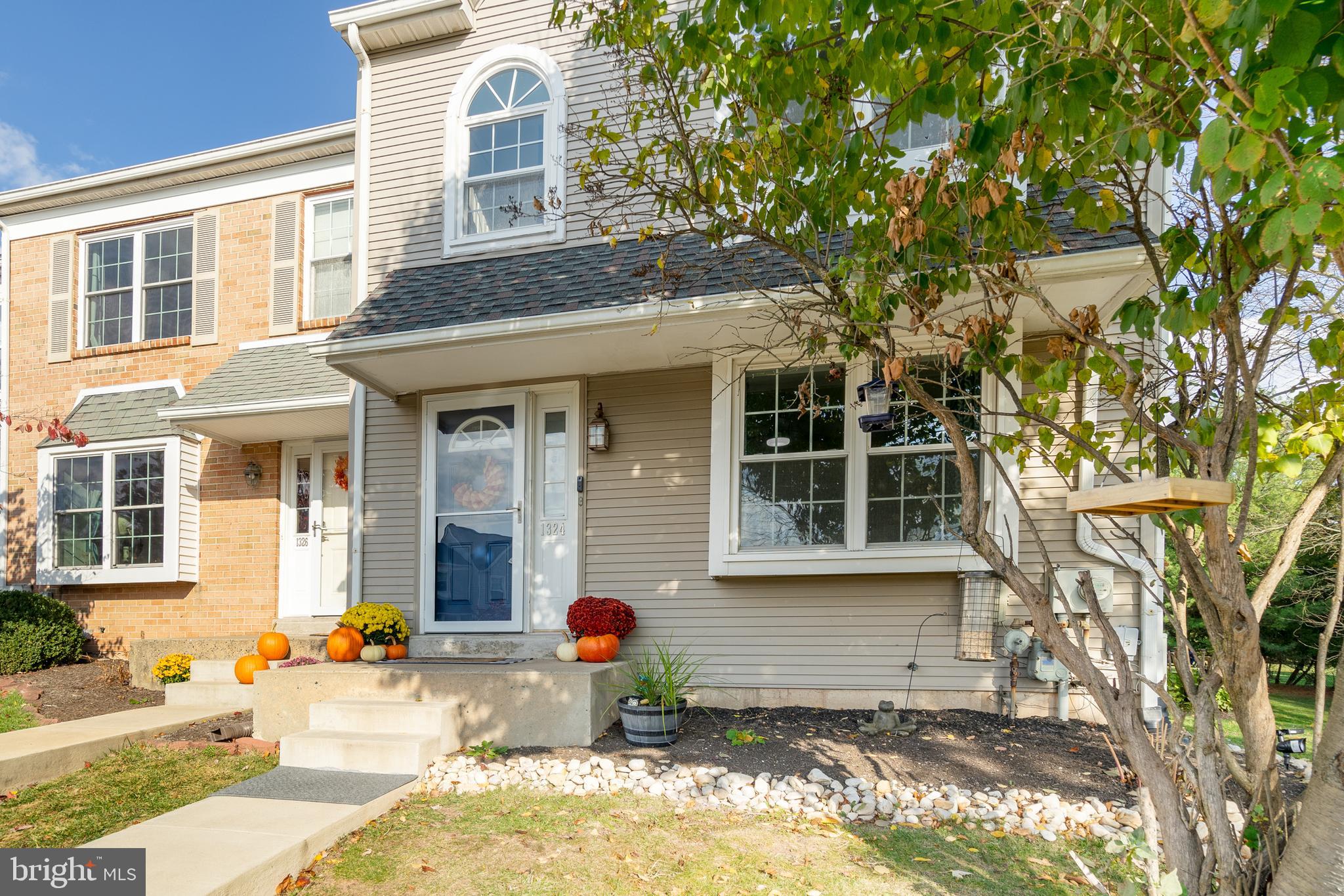 1324 Statesman Rd