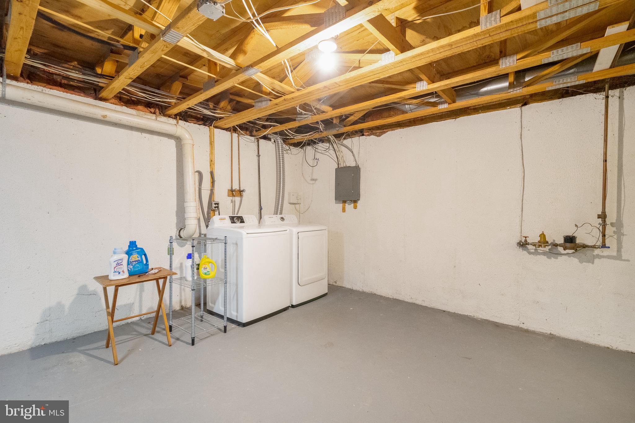 1324 Statesman Rd