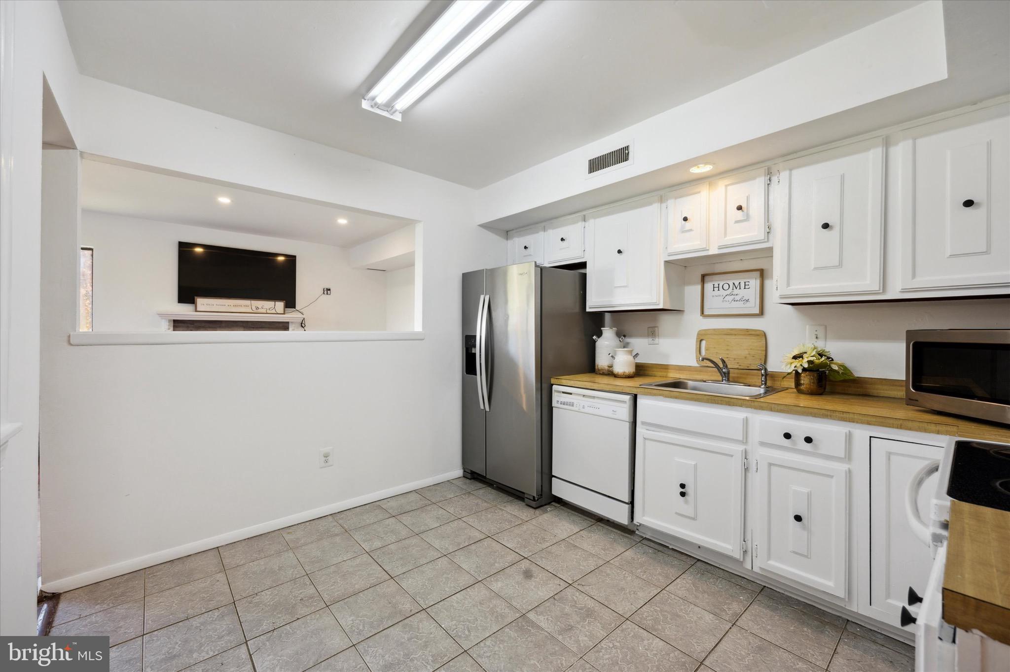 102 Freedom Cir