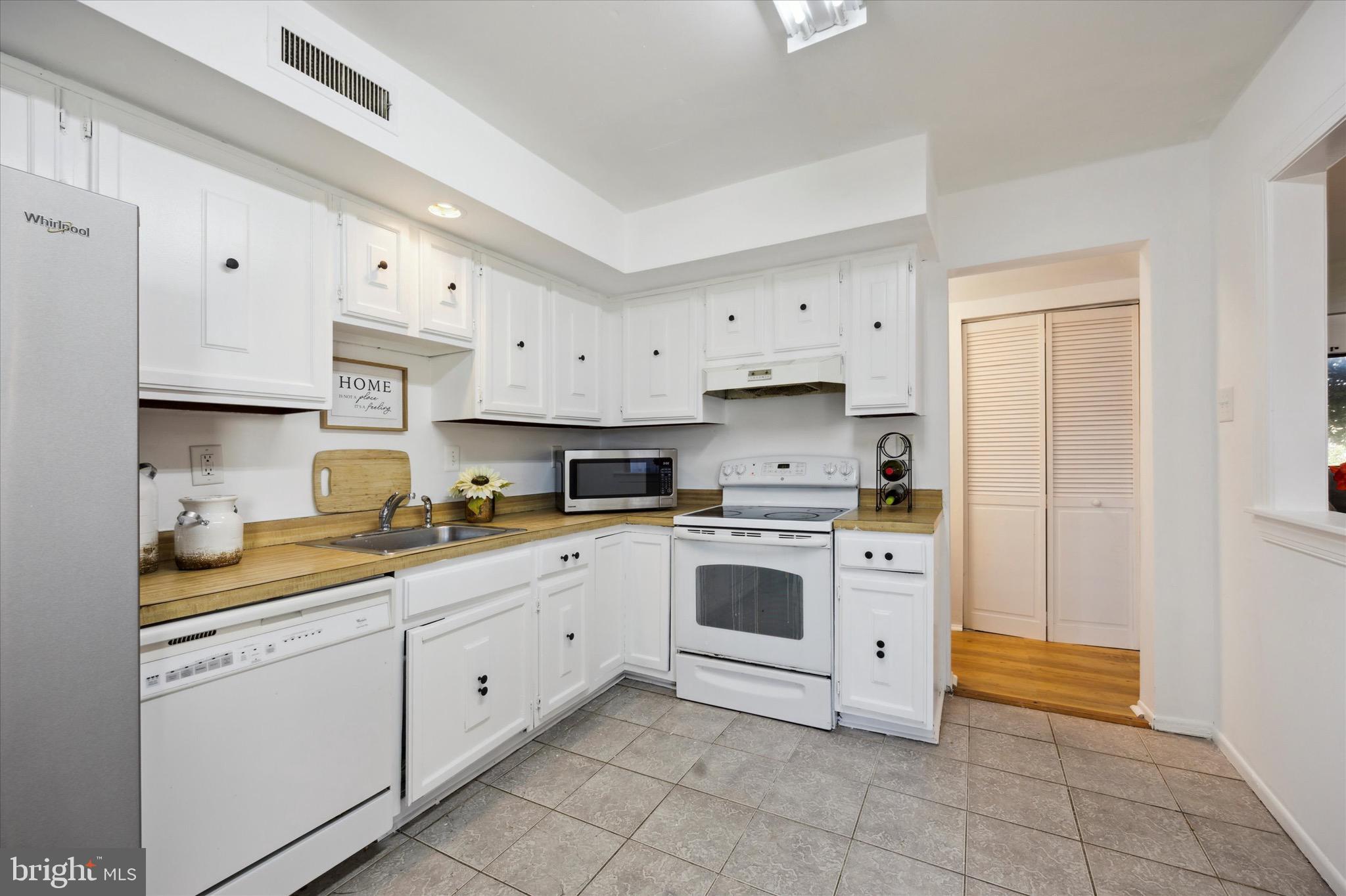 102 Freedom Cir