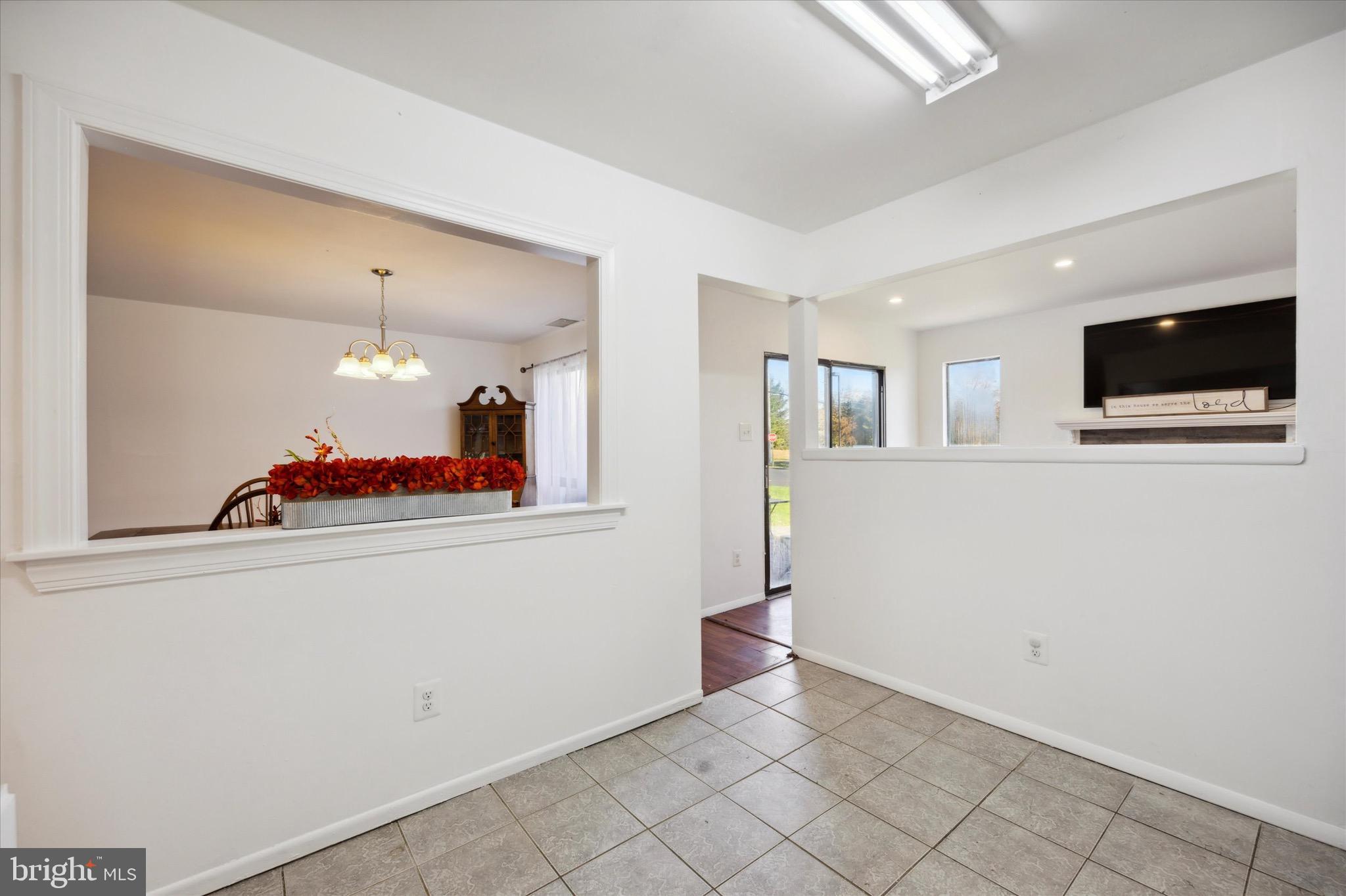 102 Freedom Cir