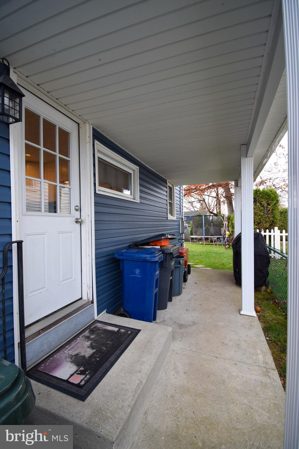 612 Tennis Ave