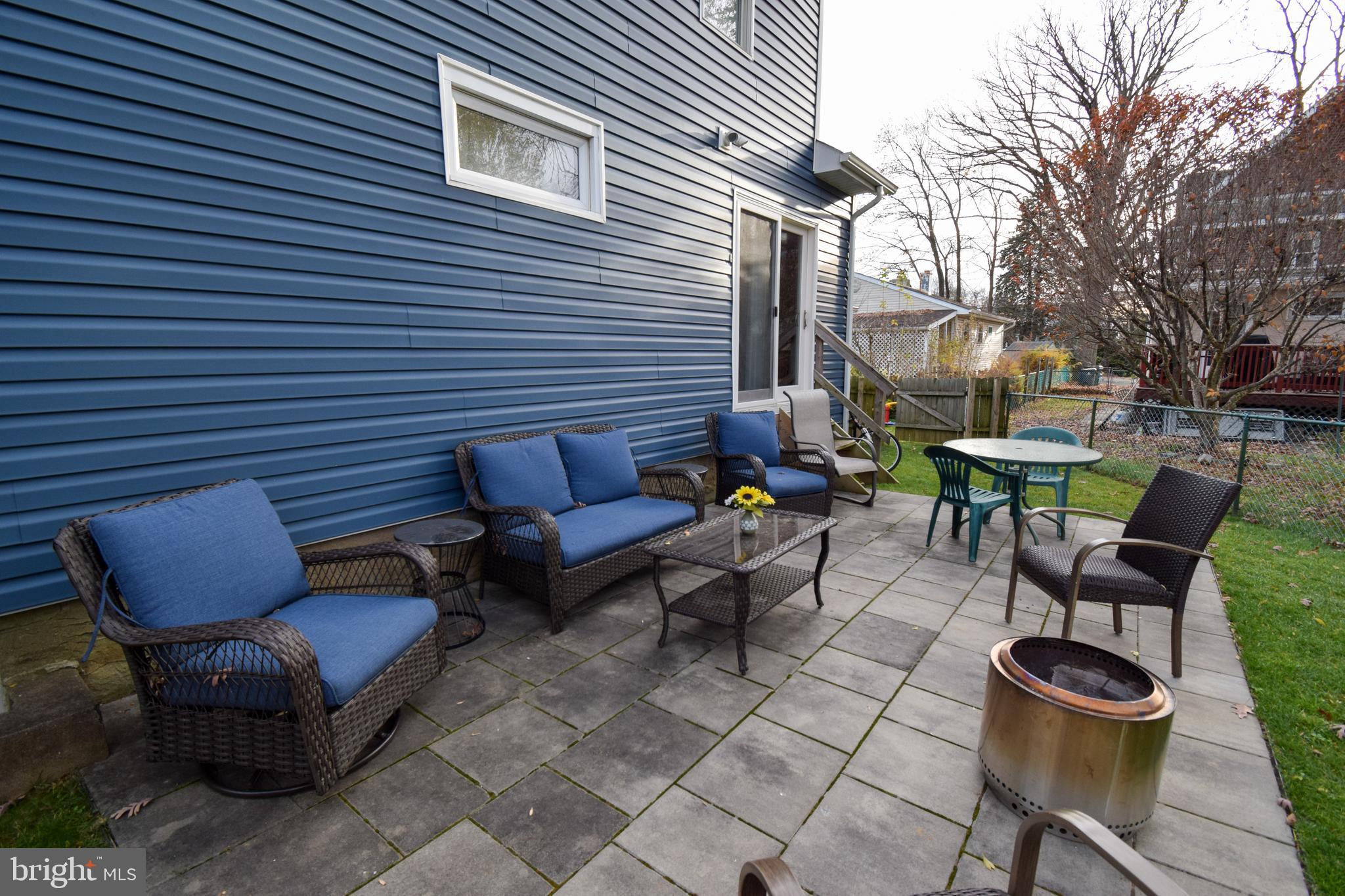 612 Tennis Ave