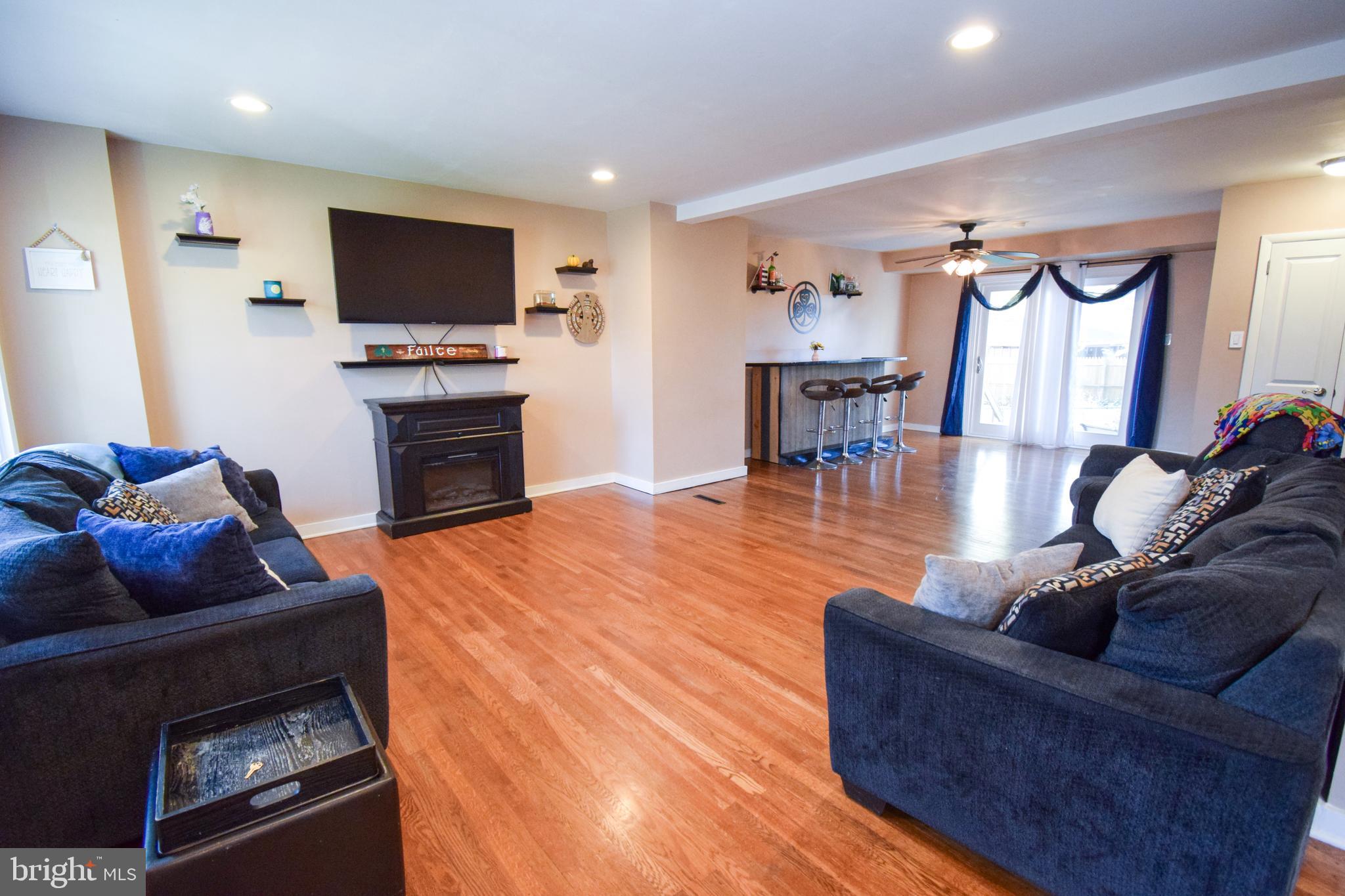 612 Tennis Ave