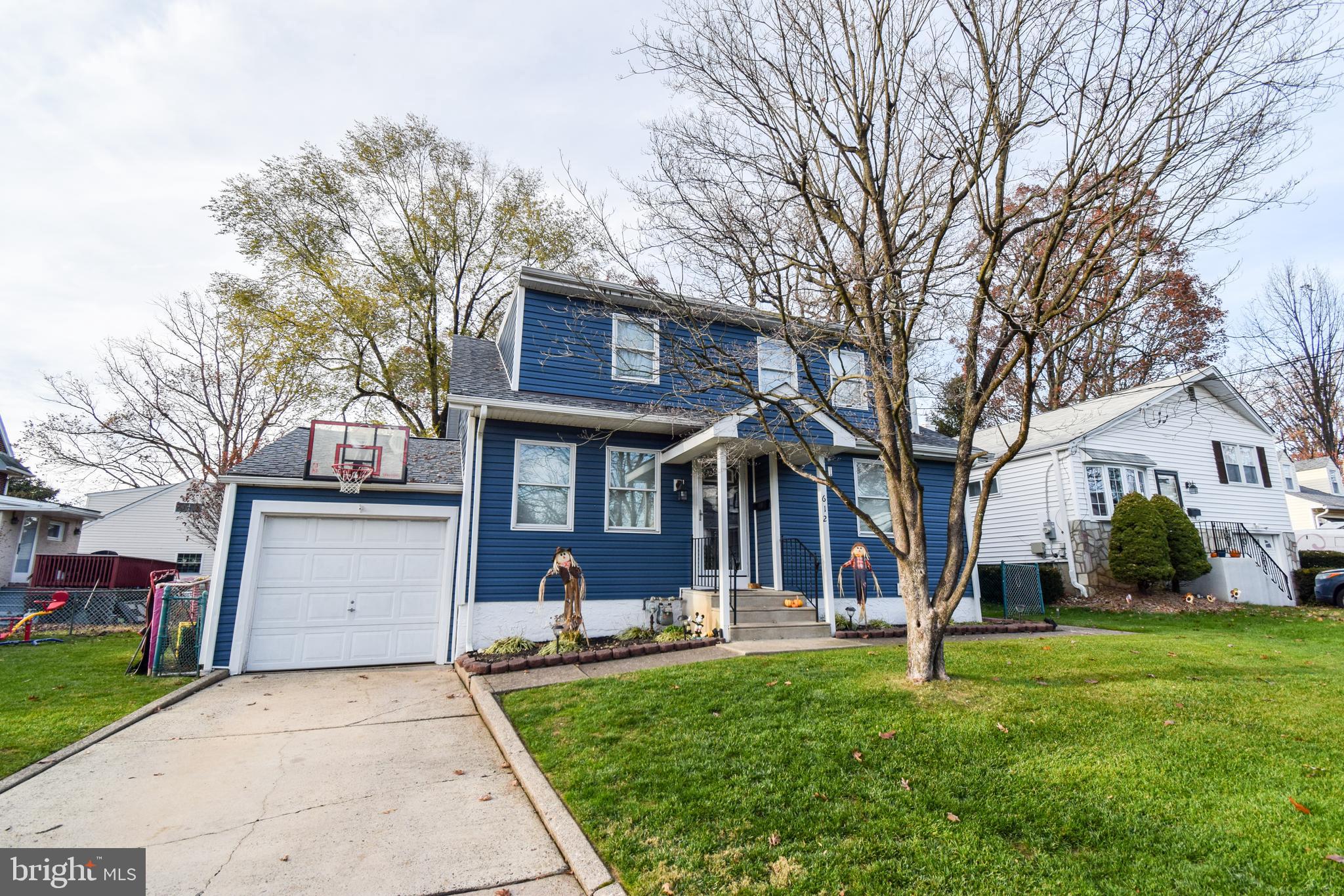 612 Tennis Ave