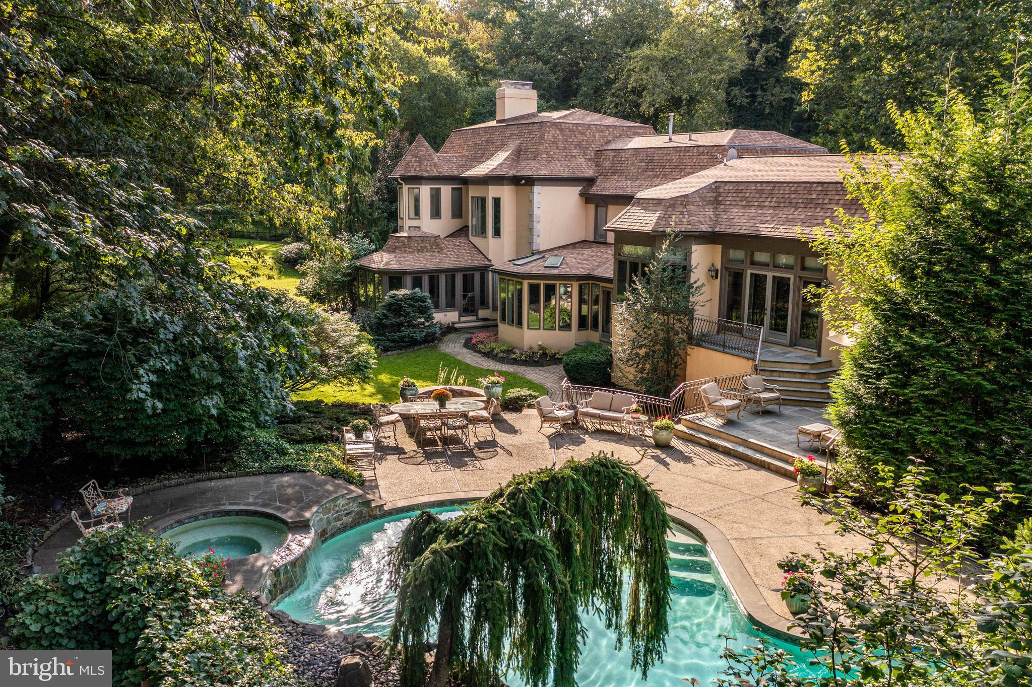 1075 Green Valley Rd