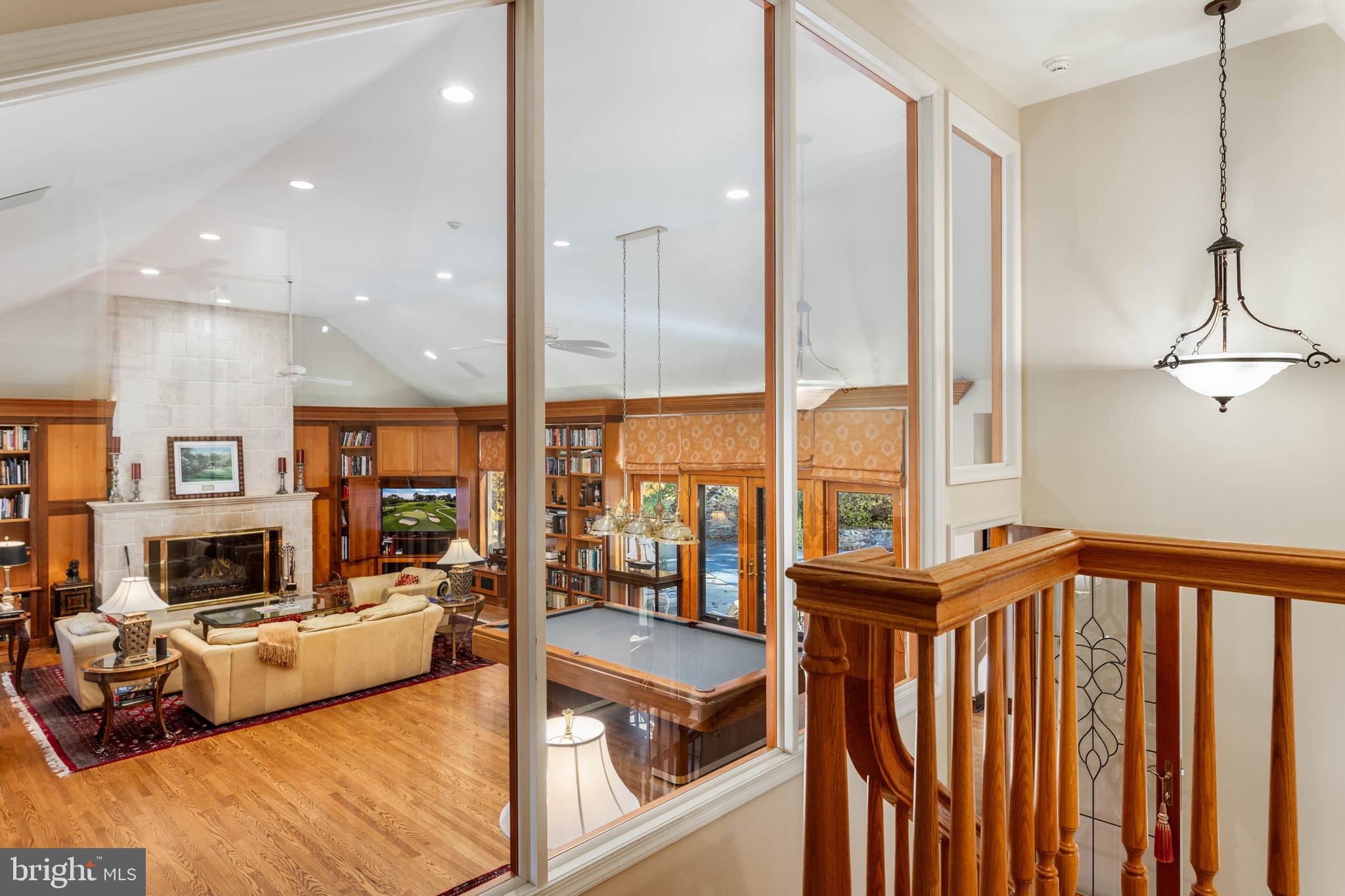 1075 Green Valley Rd