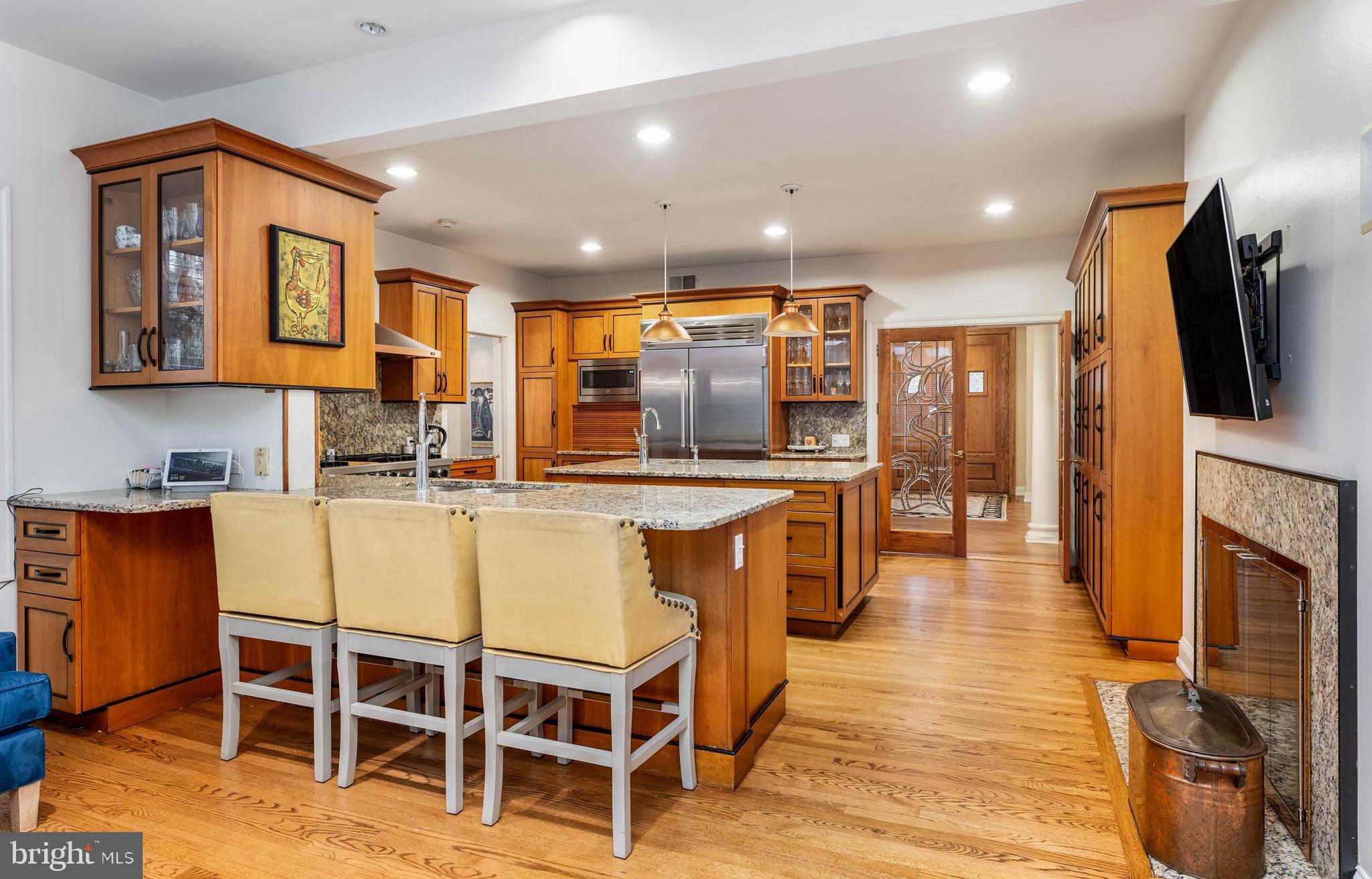 1075 Green Valley Rd