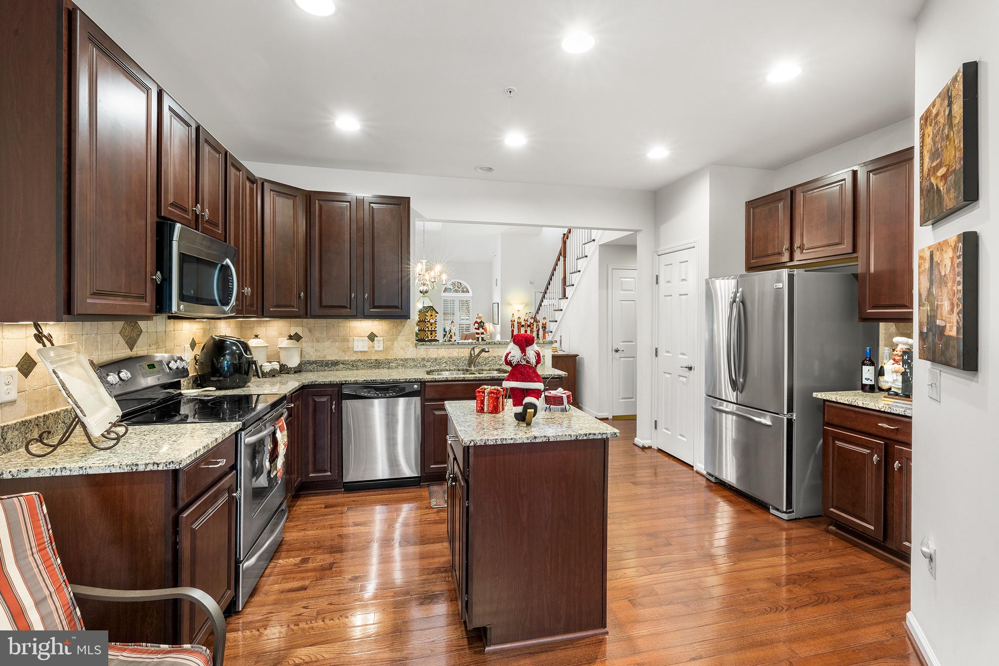 115 Jasper Ct