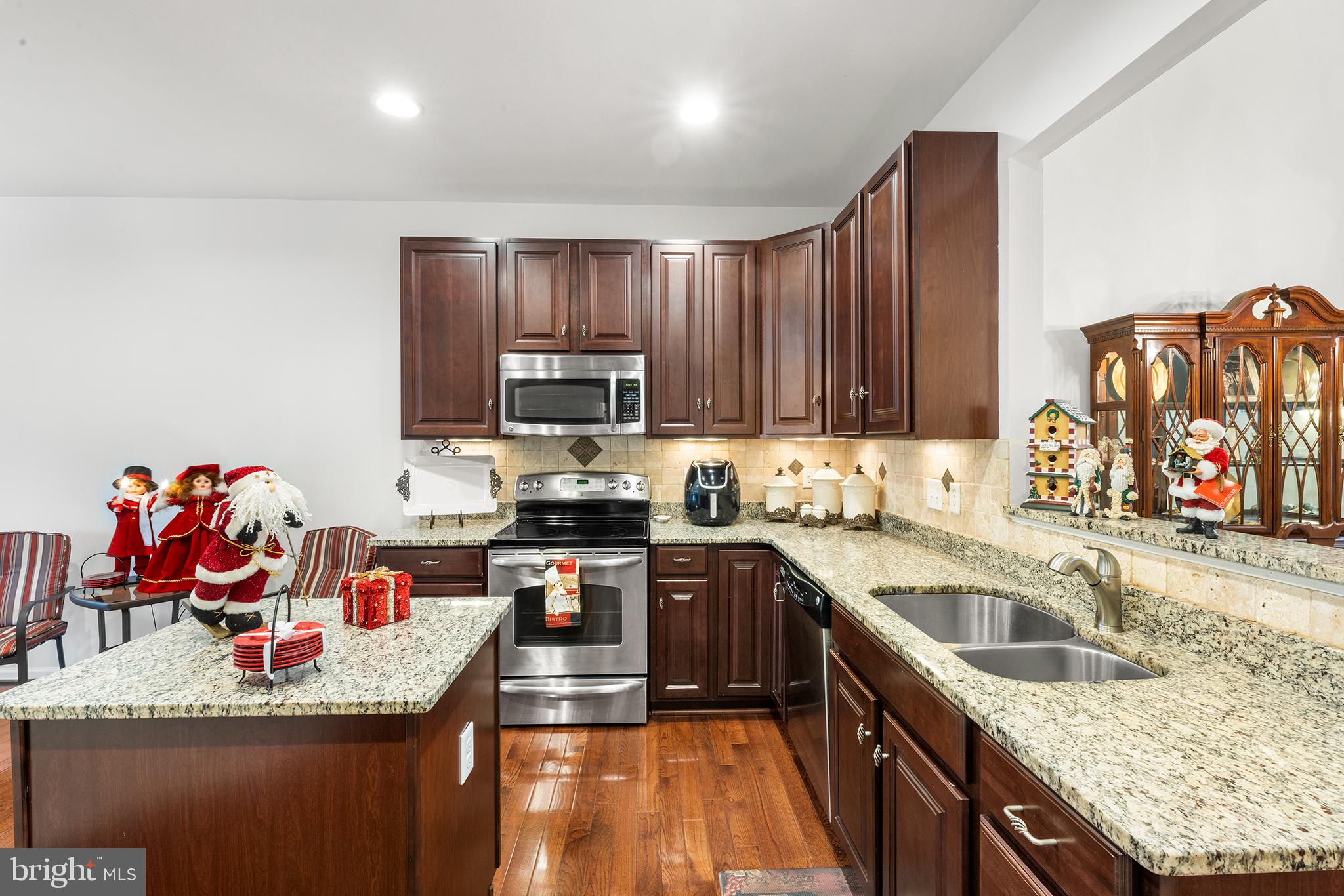 115 Jasper Ct