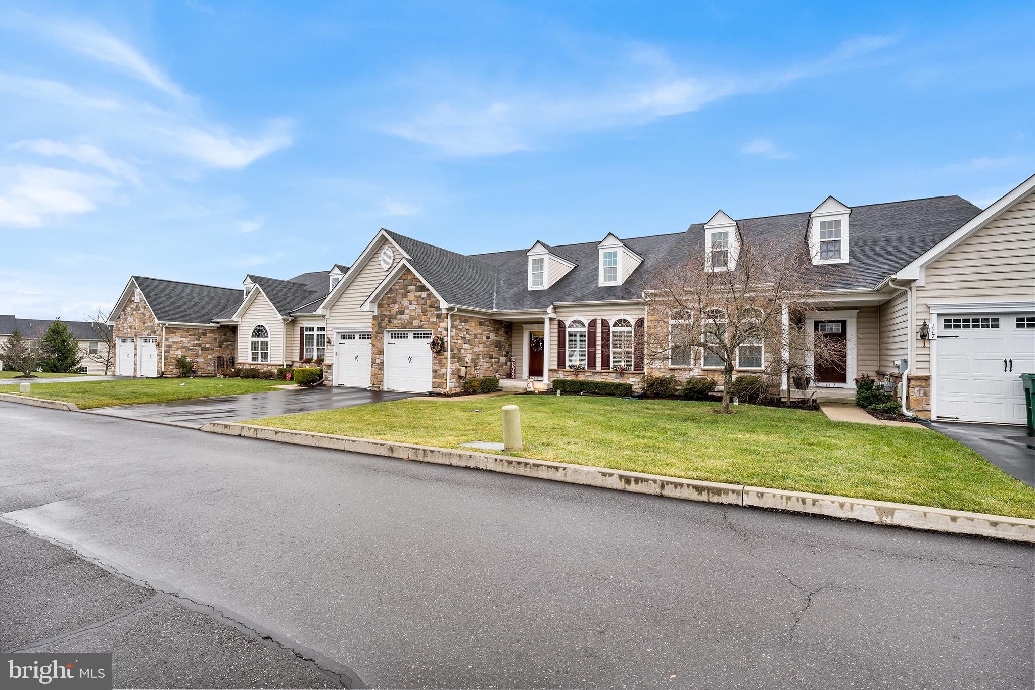 115 Jasper Ct