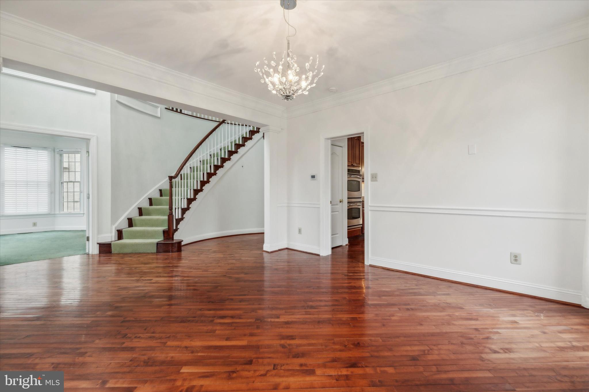 409 Merion Hill Ln
