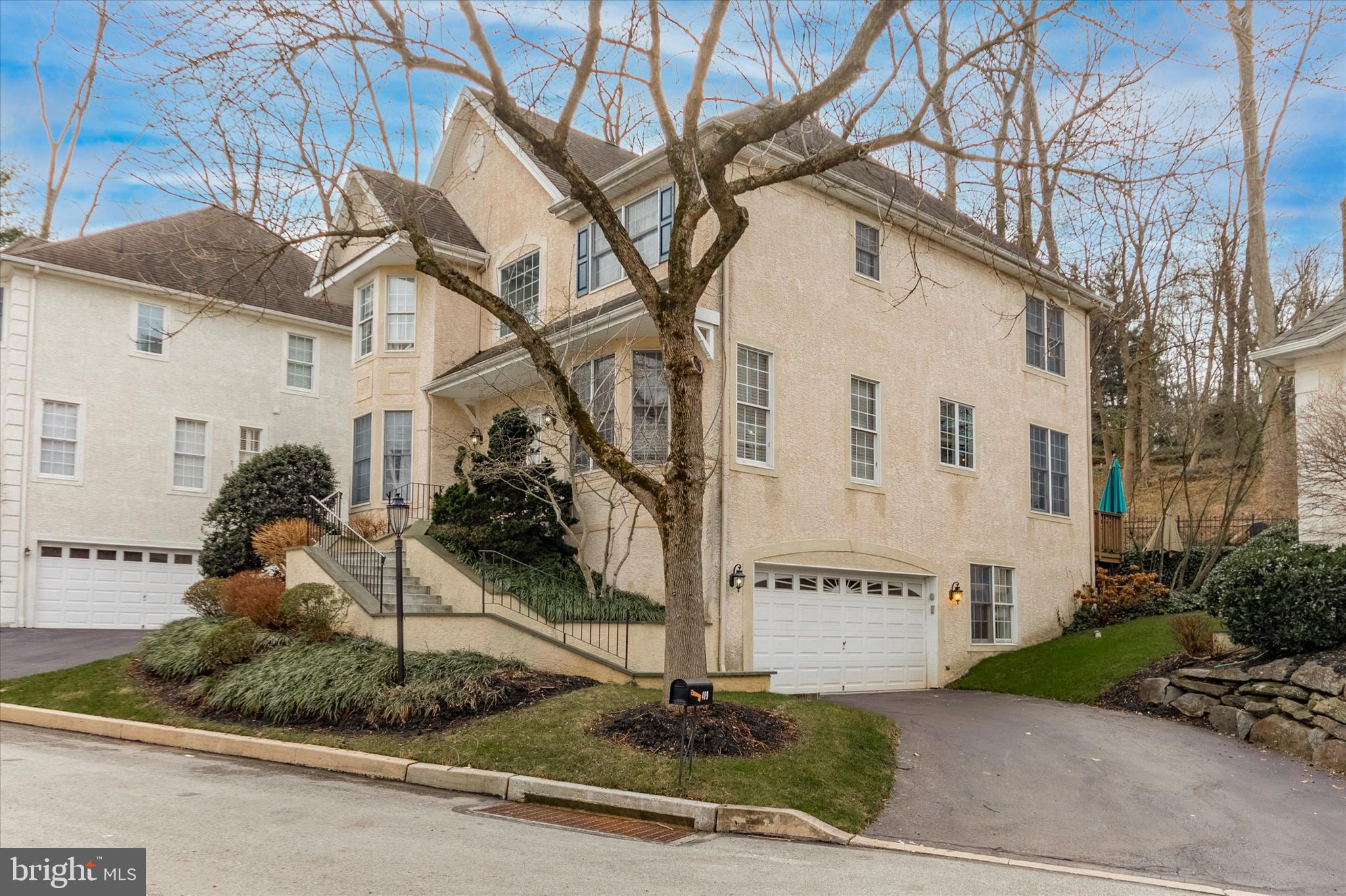409 Merion Hill Ln