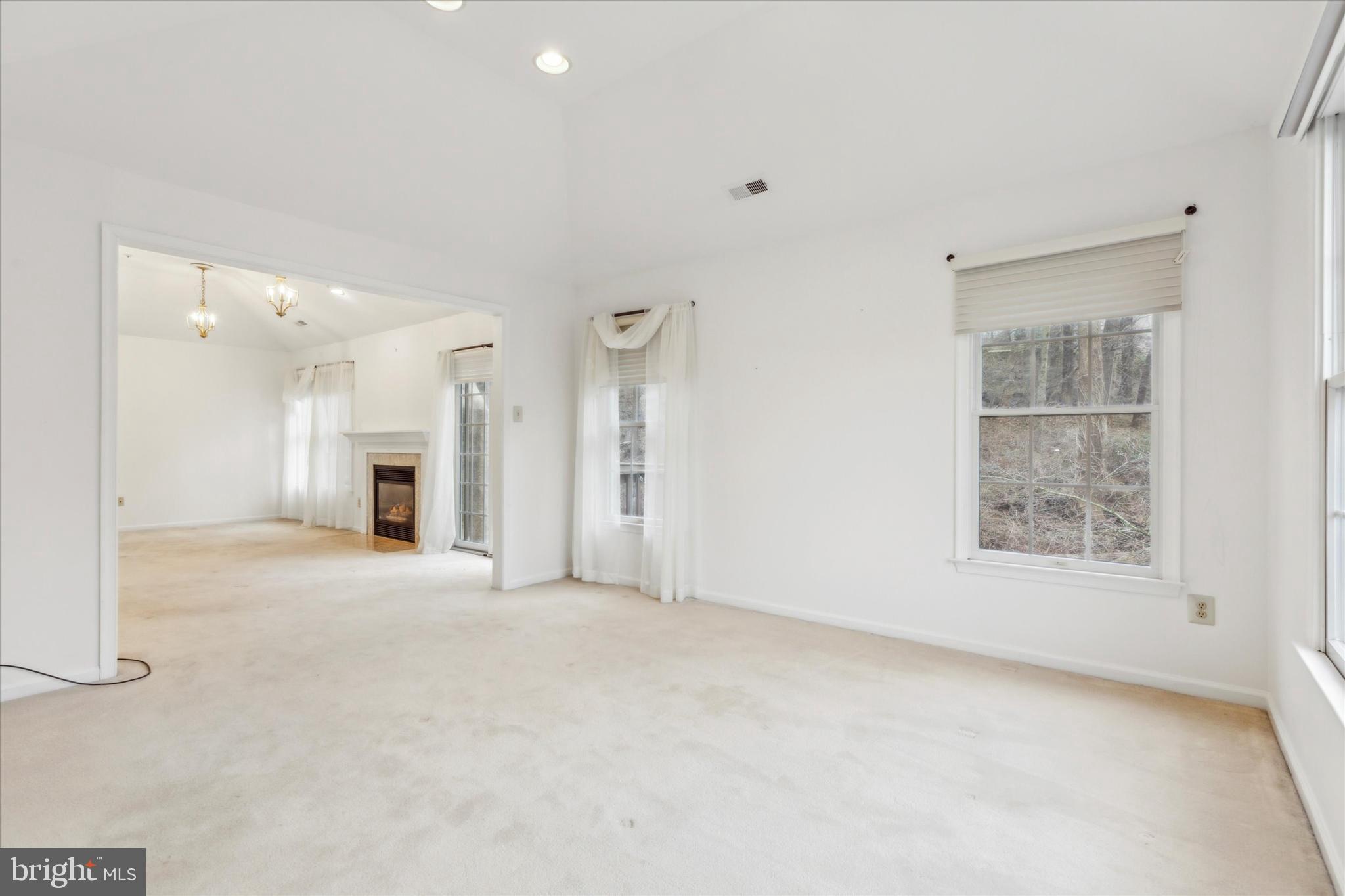 409 Merion Hill Ln