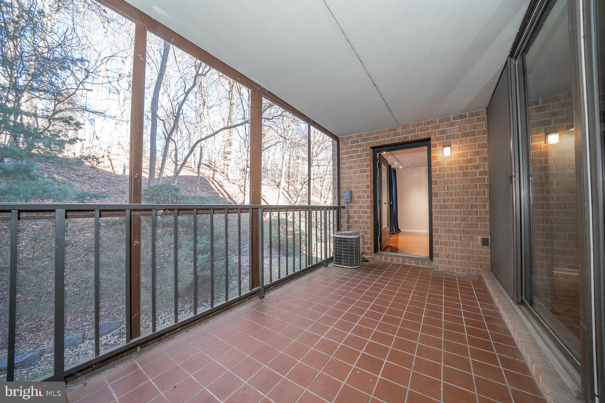 19 ROCK HILL RD #2-B