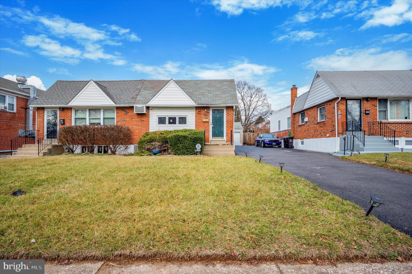 1803 Locust St