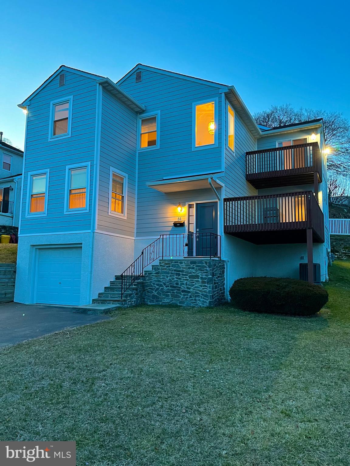55 Rockland Ave