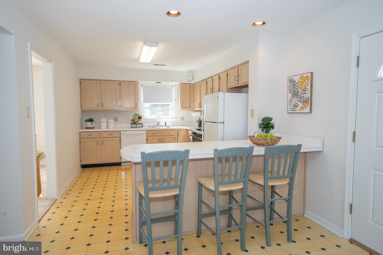 55 Rockland Ave