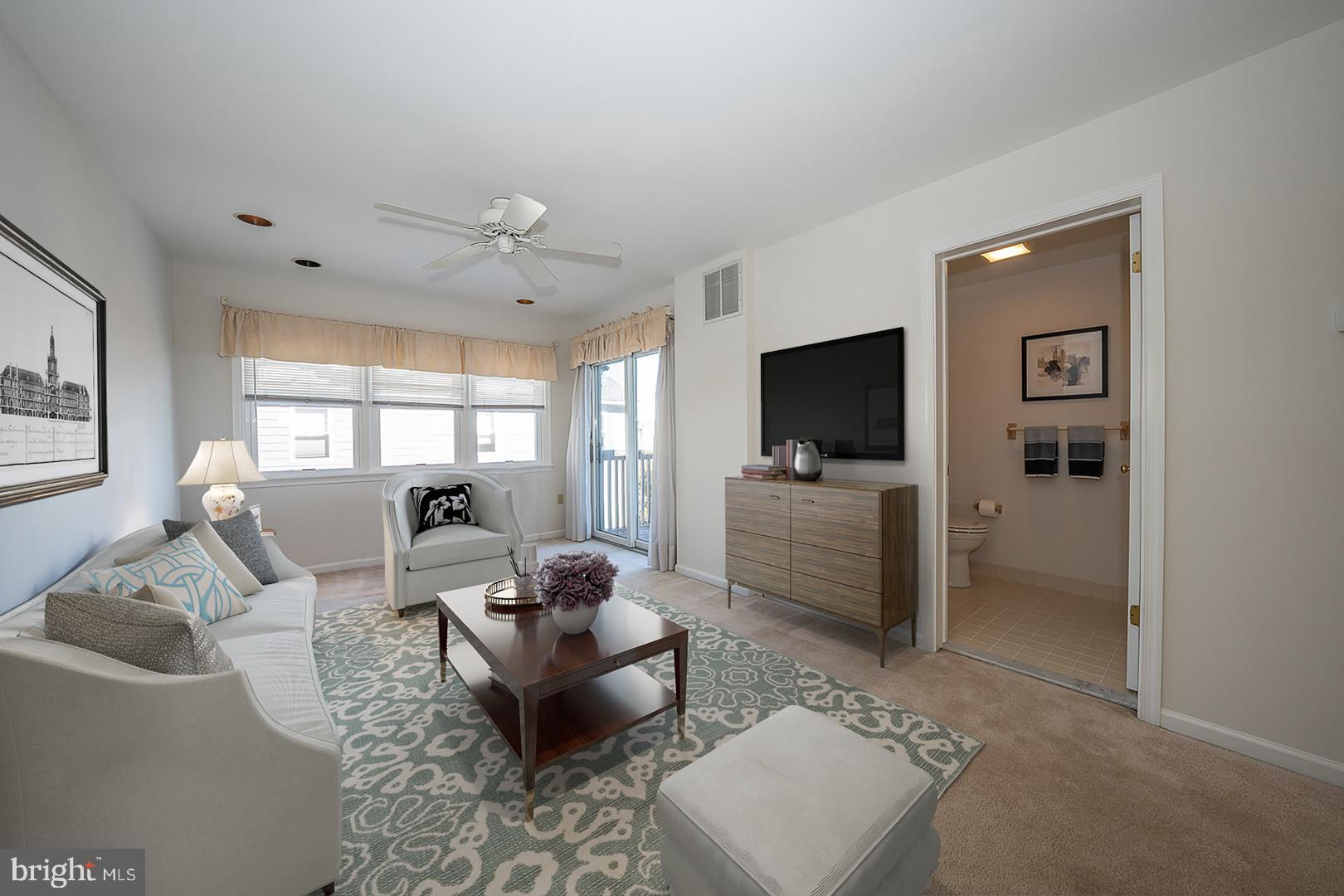 55 Rockland Ave