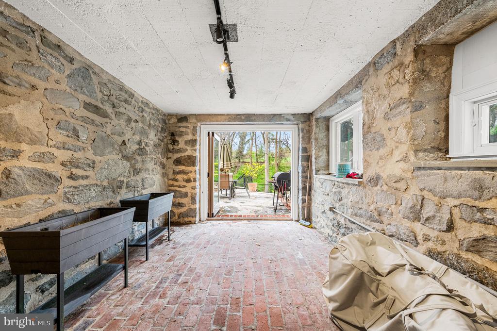 304 Keithwood Rd