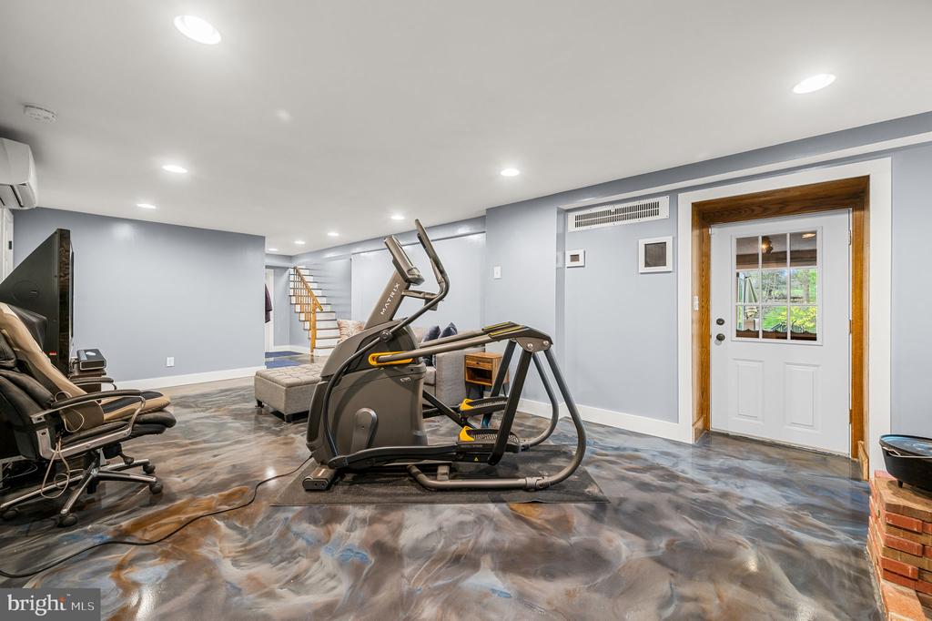 304 Keithwood Rd