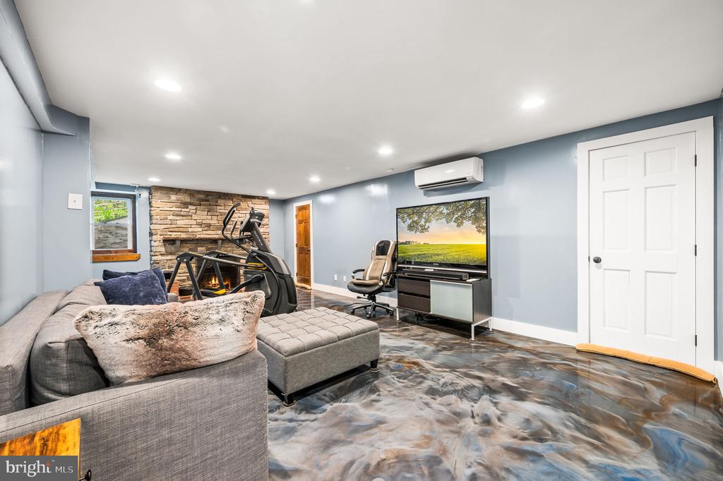 304 Keithwood Rd