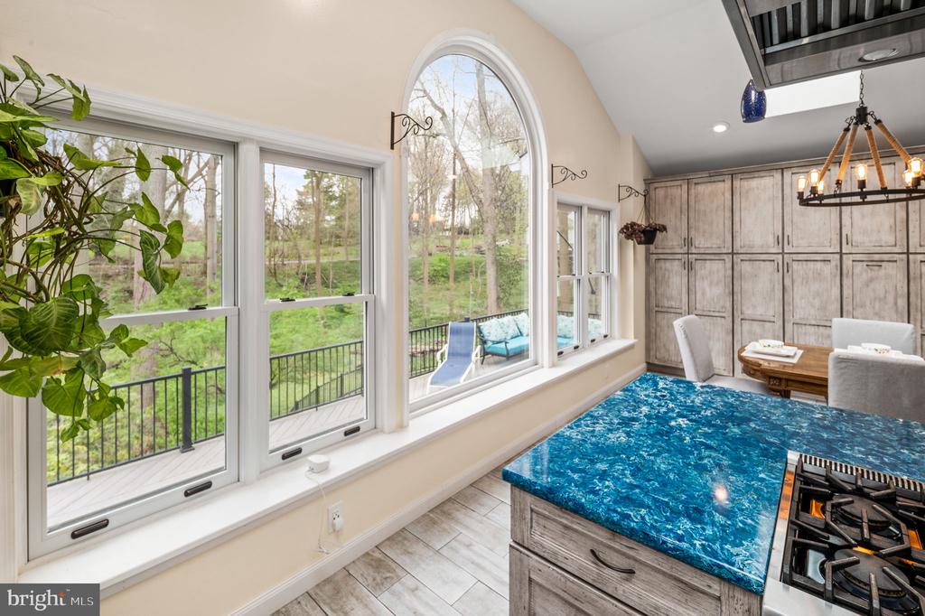 304 Keithwood Rd