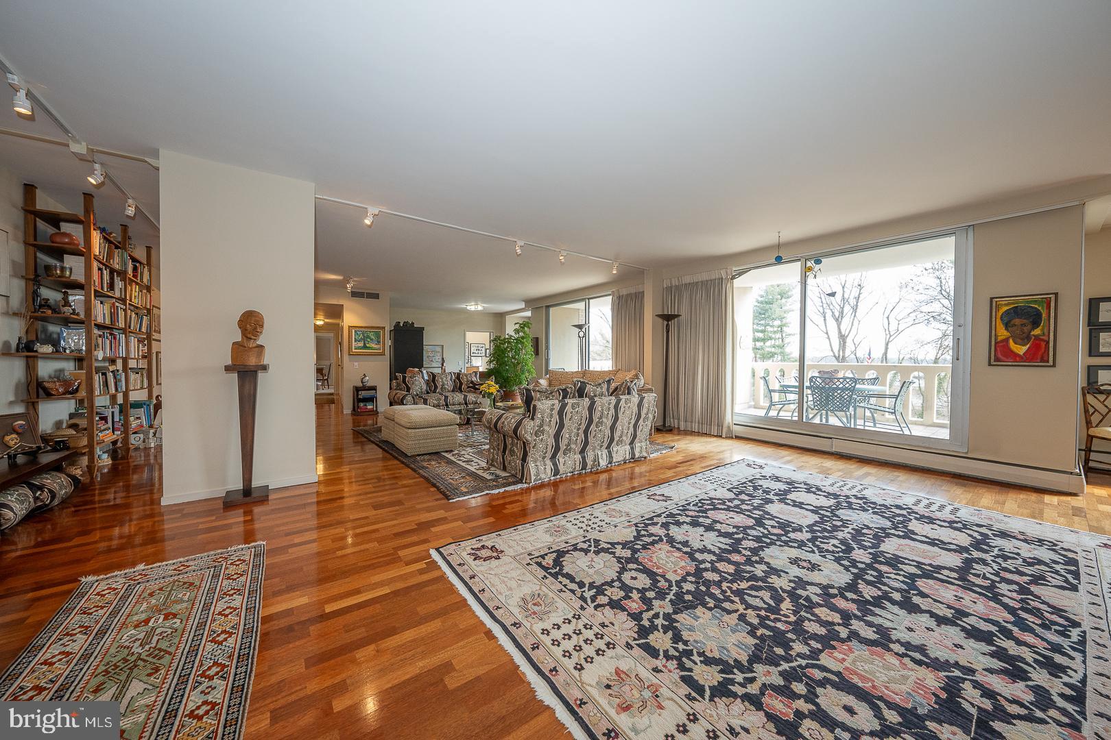 191 Presidential Blvd #R 312/11