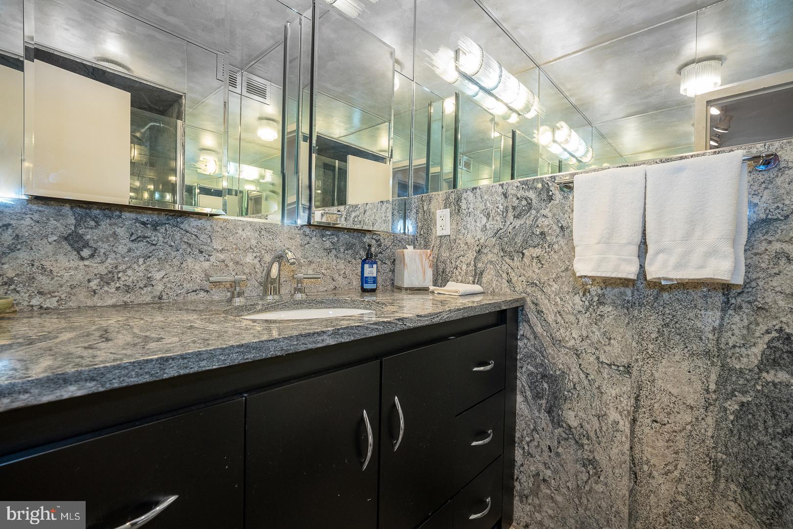 191 Presidential Blvd #R 312/11