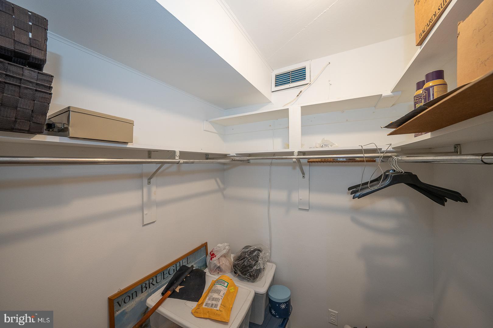 191 Presidential Blvd #R 312/11