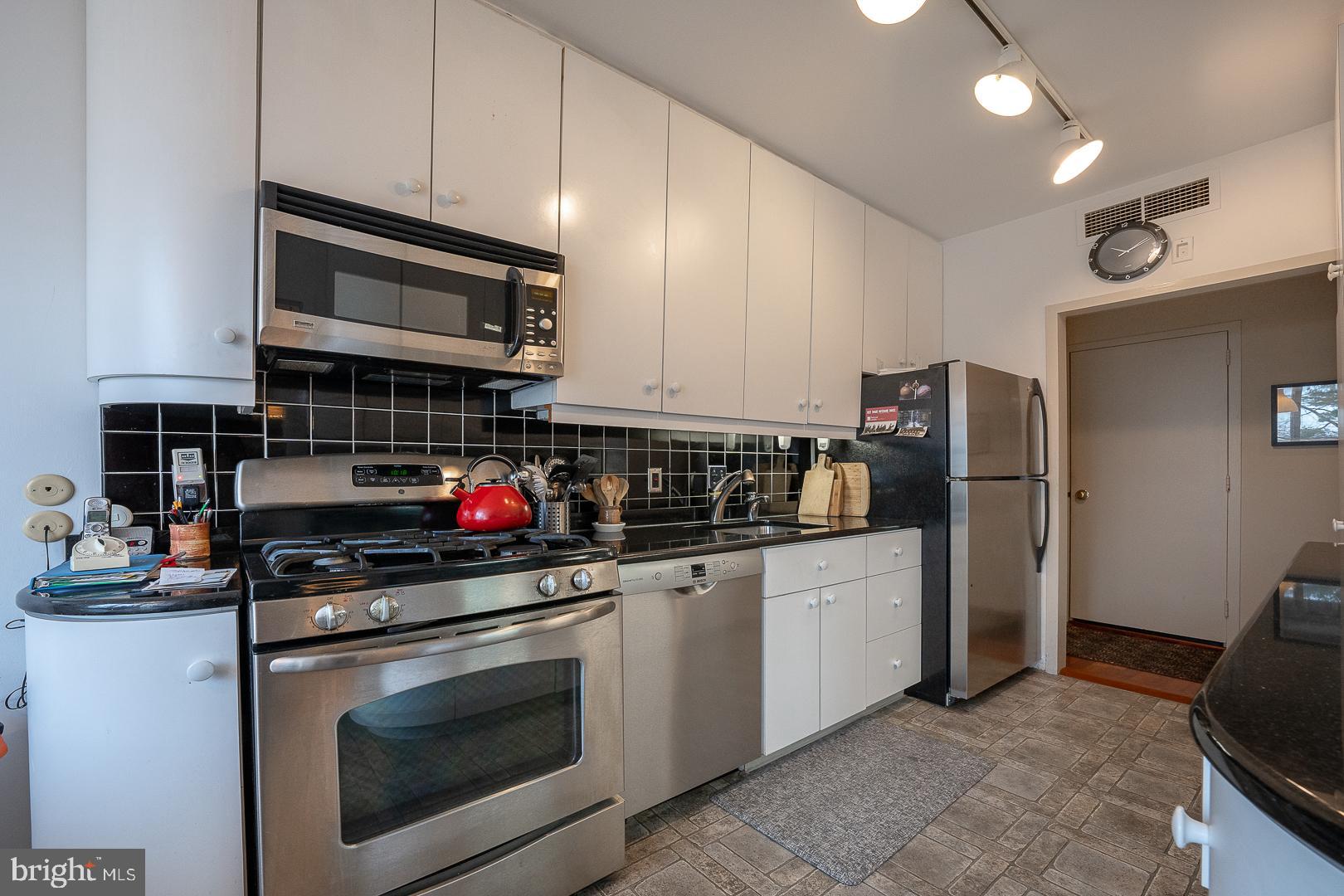 191 Presidential Blvd #R 312/11