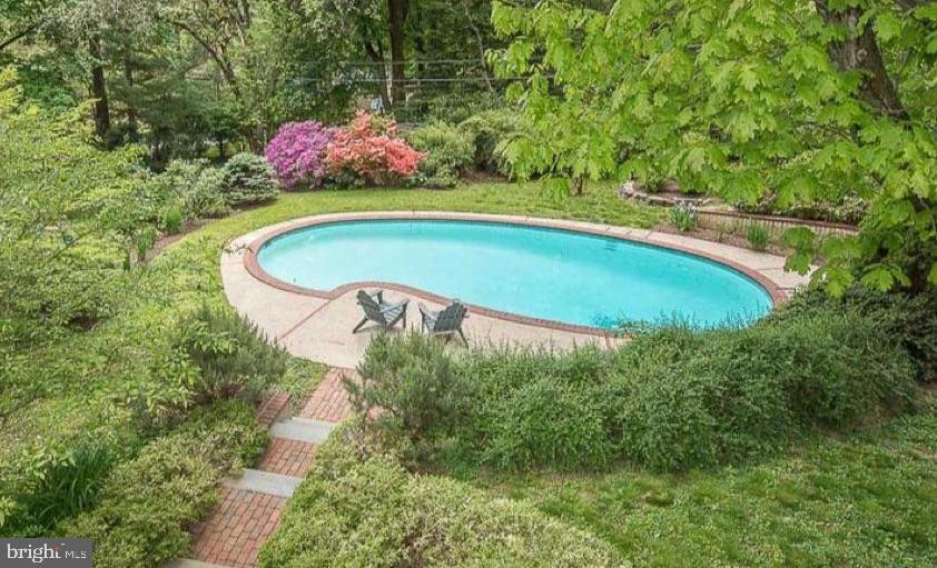 1129 Rock Creek Rd