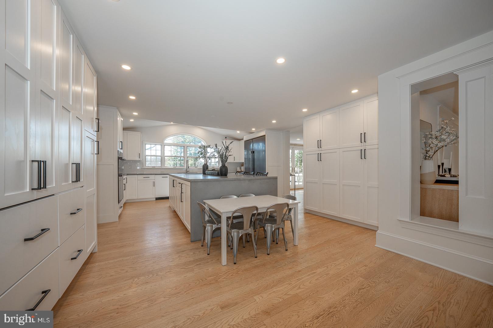 1129 Rock Creek Rd