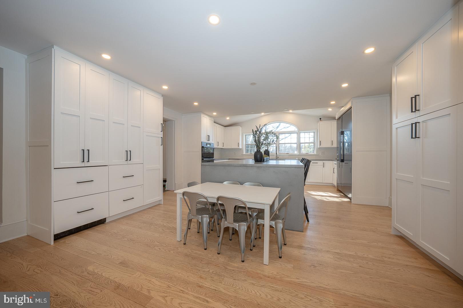1129 Rock Creek Rd