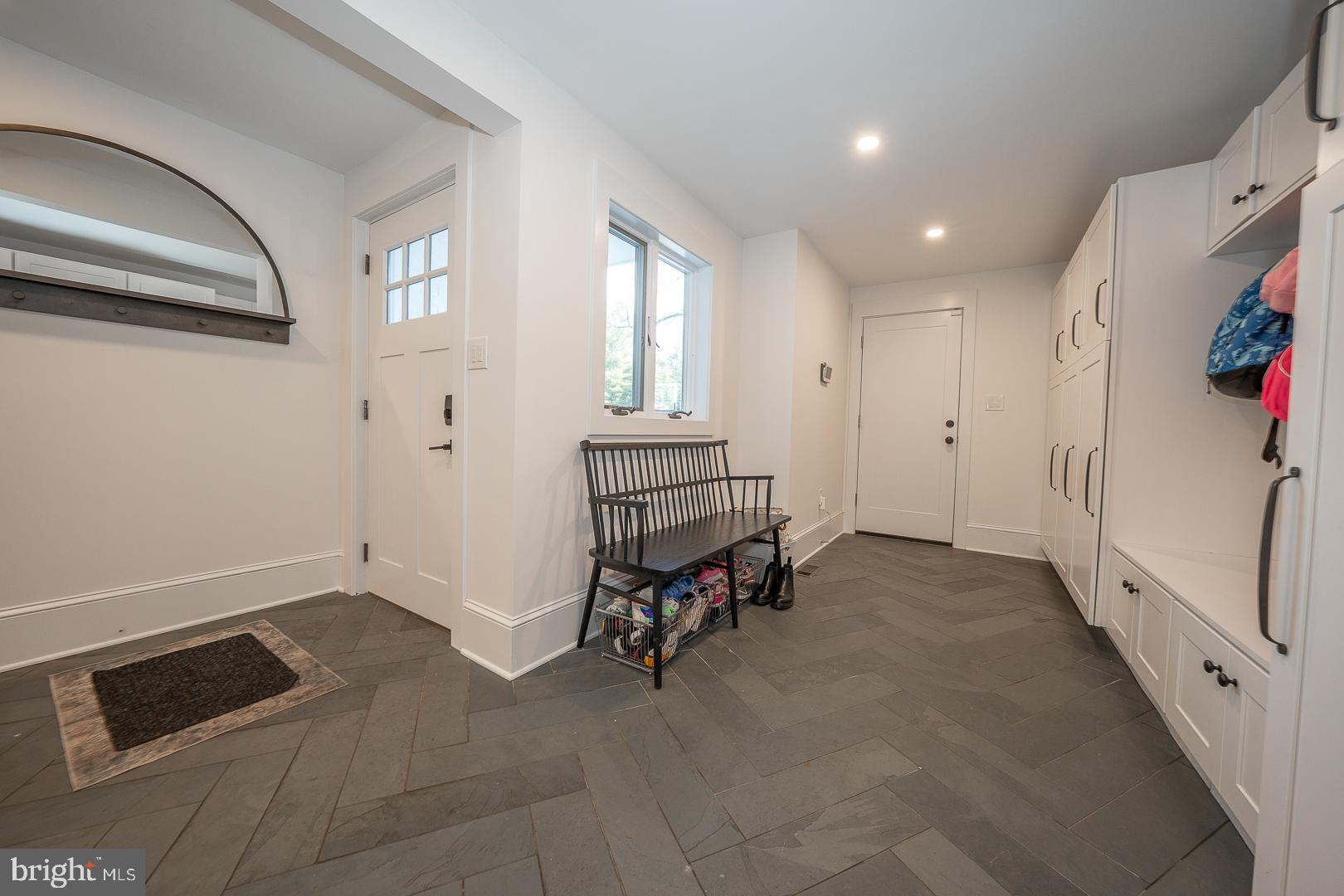 1129 Rock Creek Rd