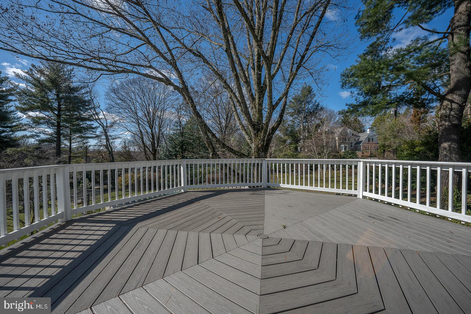 1129 Rock Creek Rd