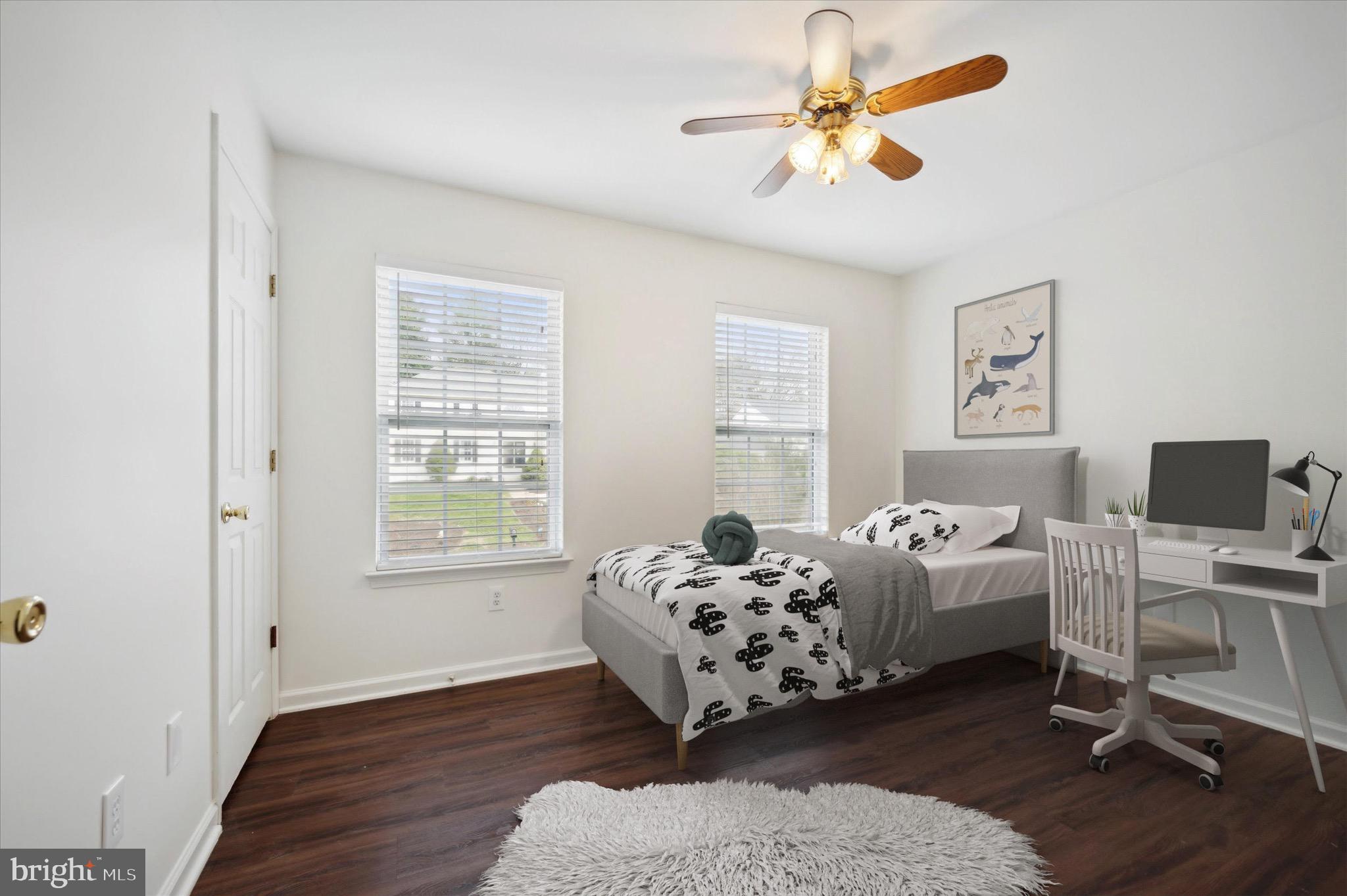 2409 Donna Ln