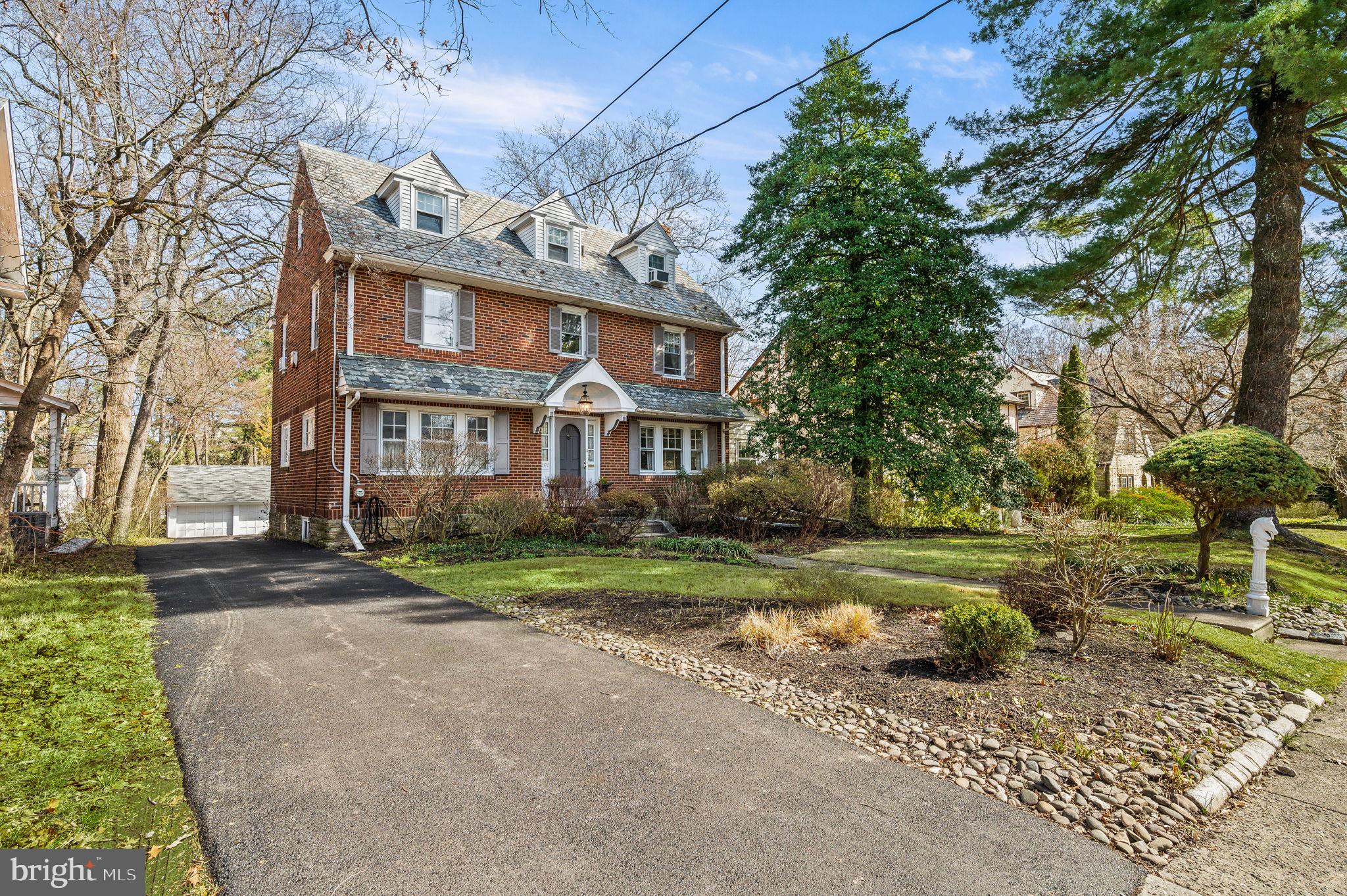 207 Hewett Rd