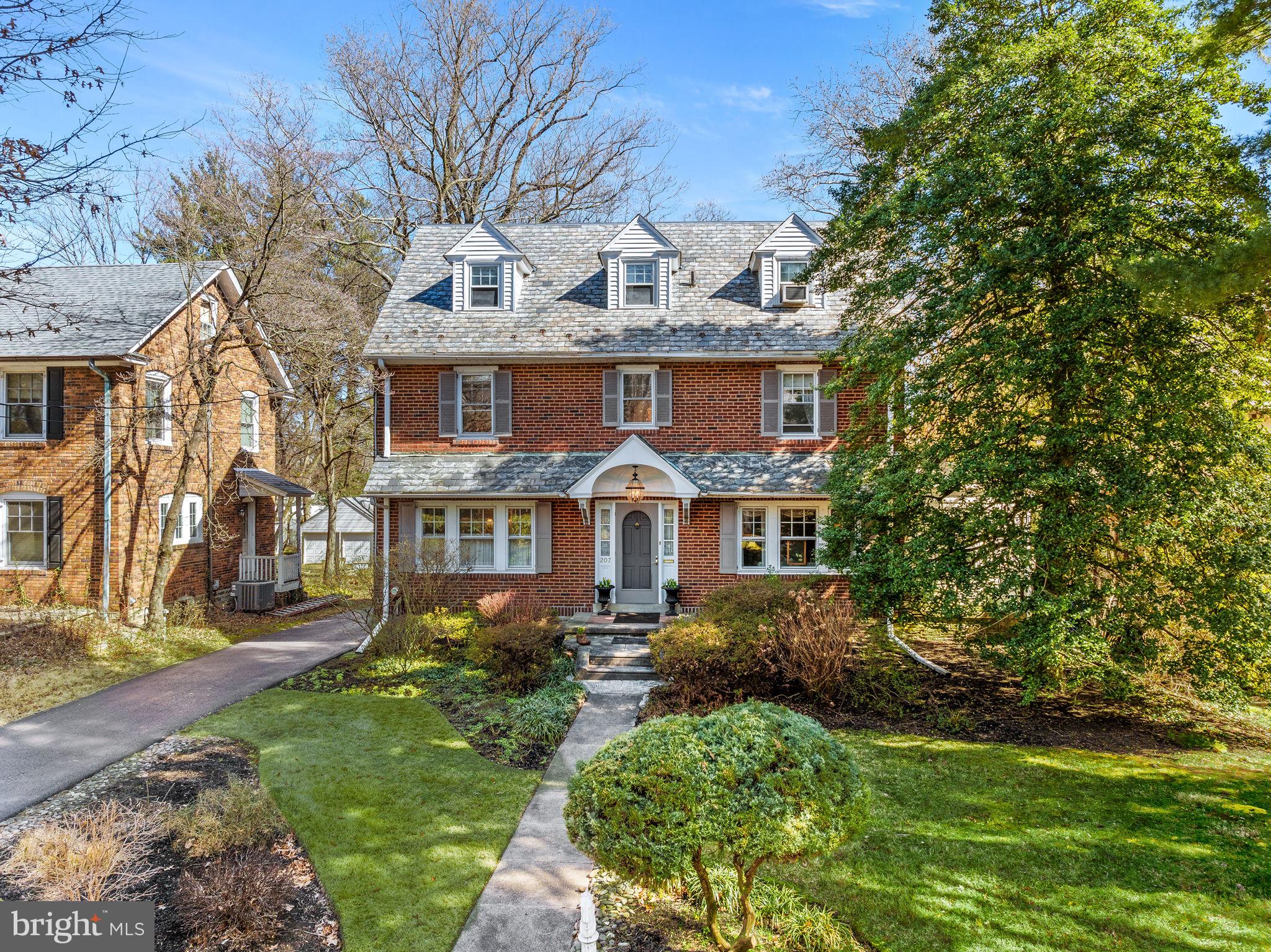 207 Hewett Rd