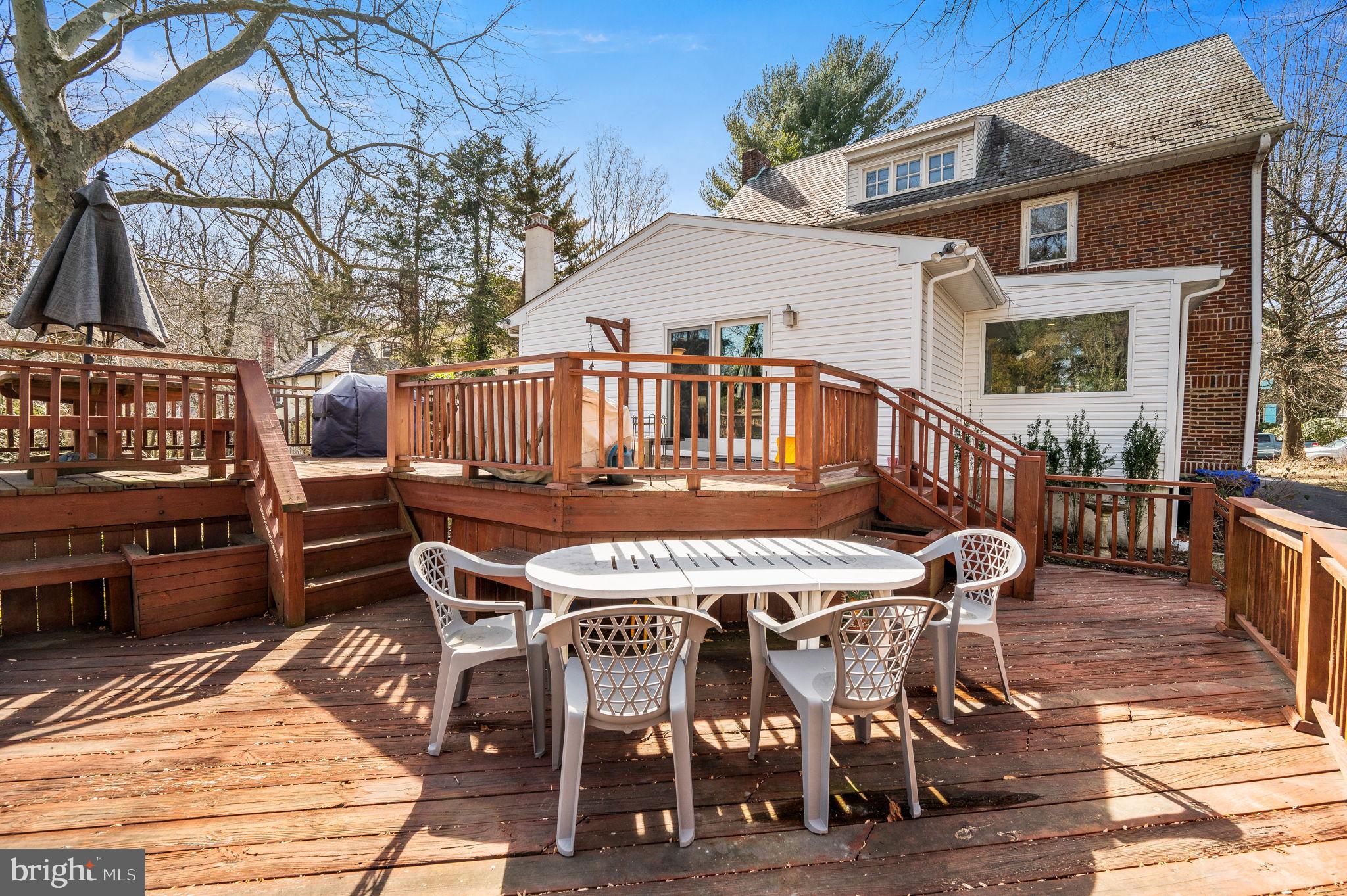 207 Hewett Rd