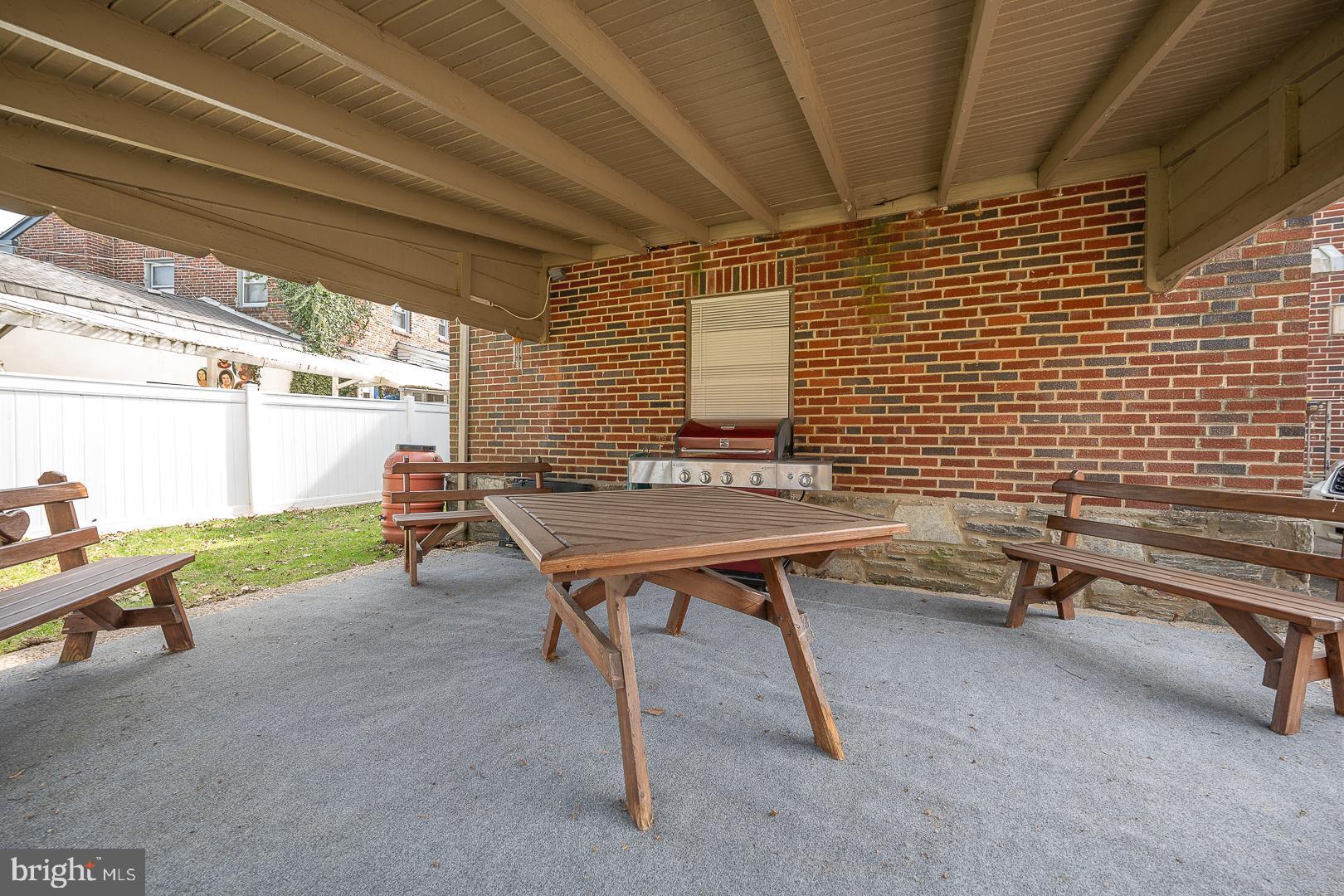 7820 Oak Lane Rd