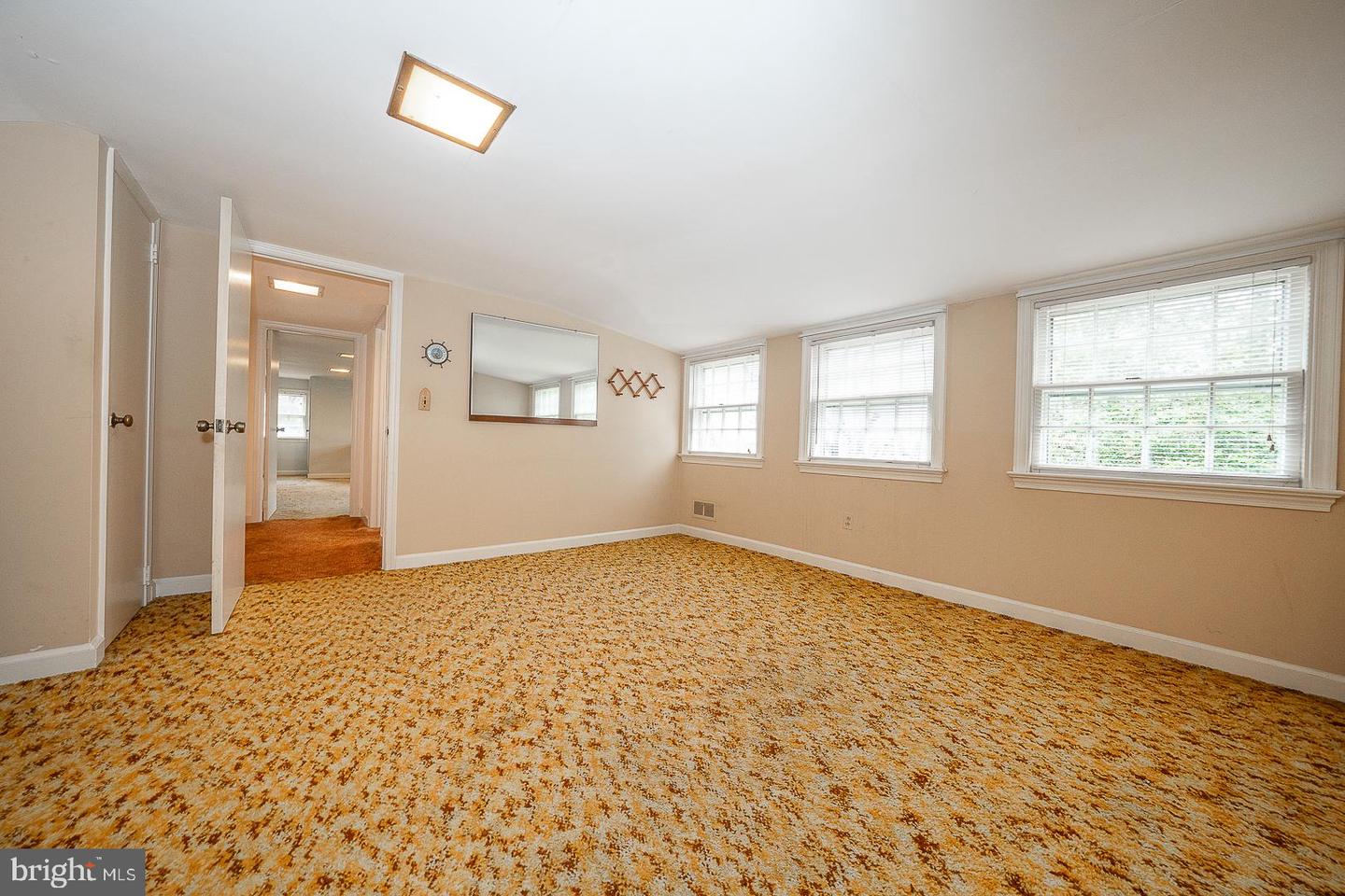 1300 Flat Rock Rd