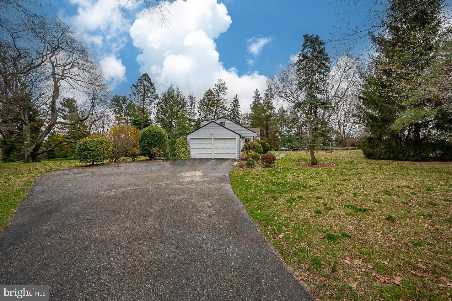1300 Flat Rock Rd