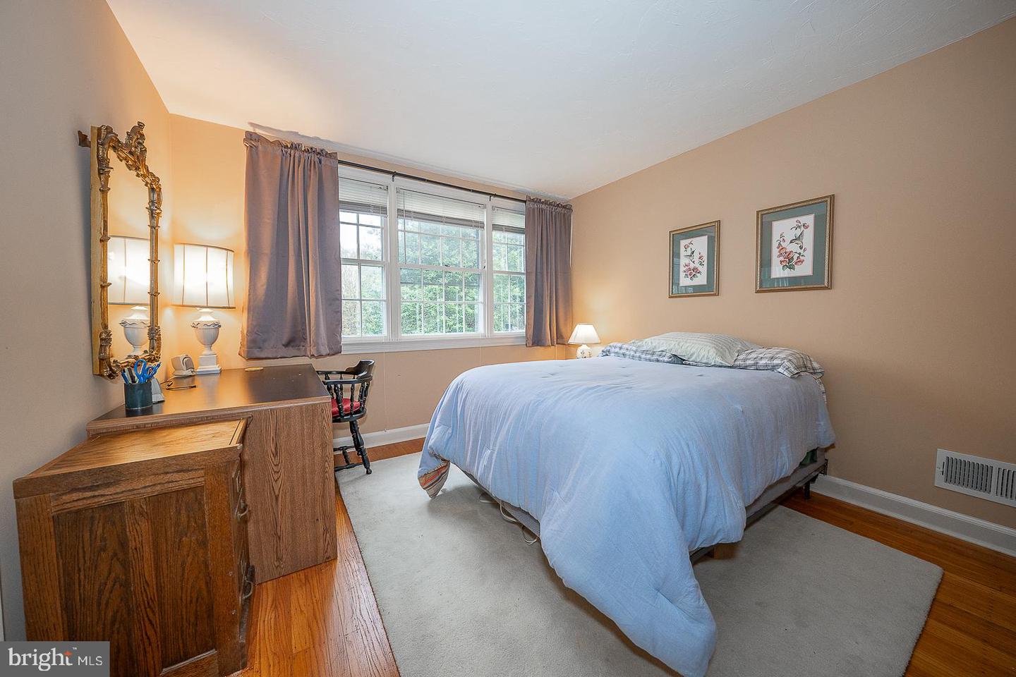 1300 Flat Rock Rd
