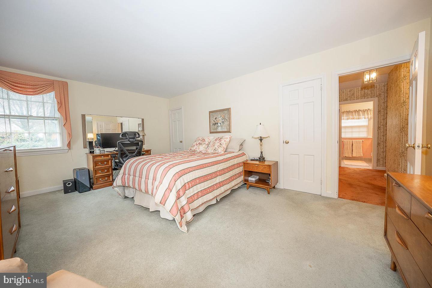 1300 Flat Rock Rd