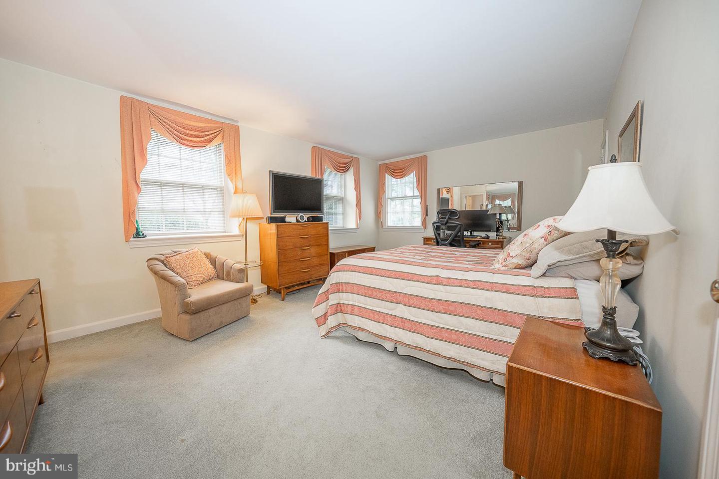 1300 Flat Rock Rd