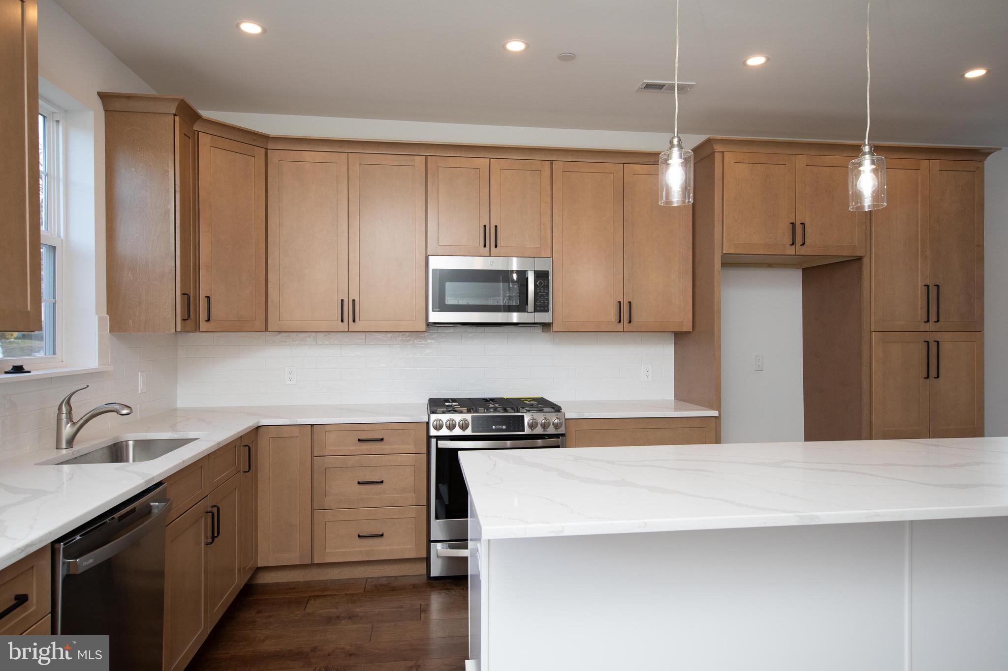 411 E 8th Ave Lot 18