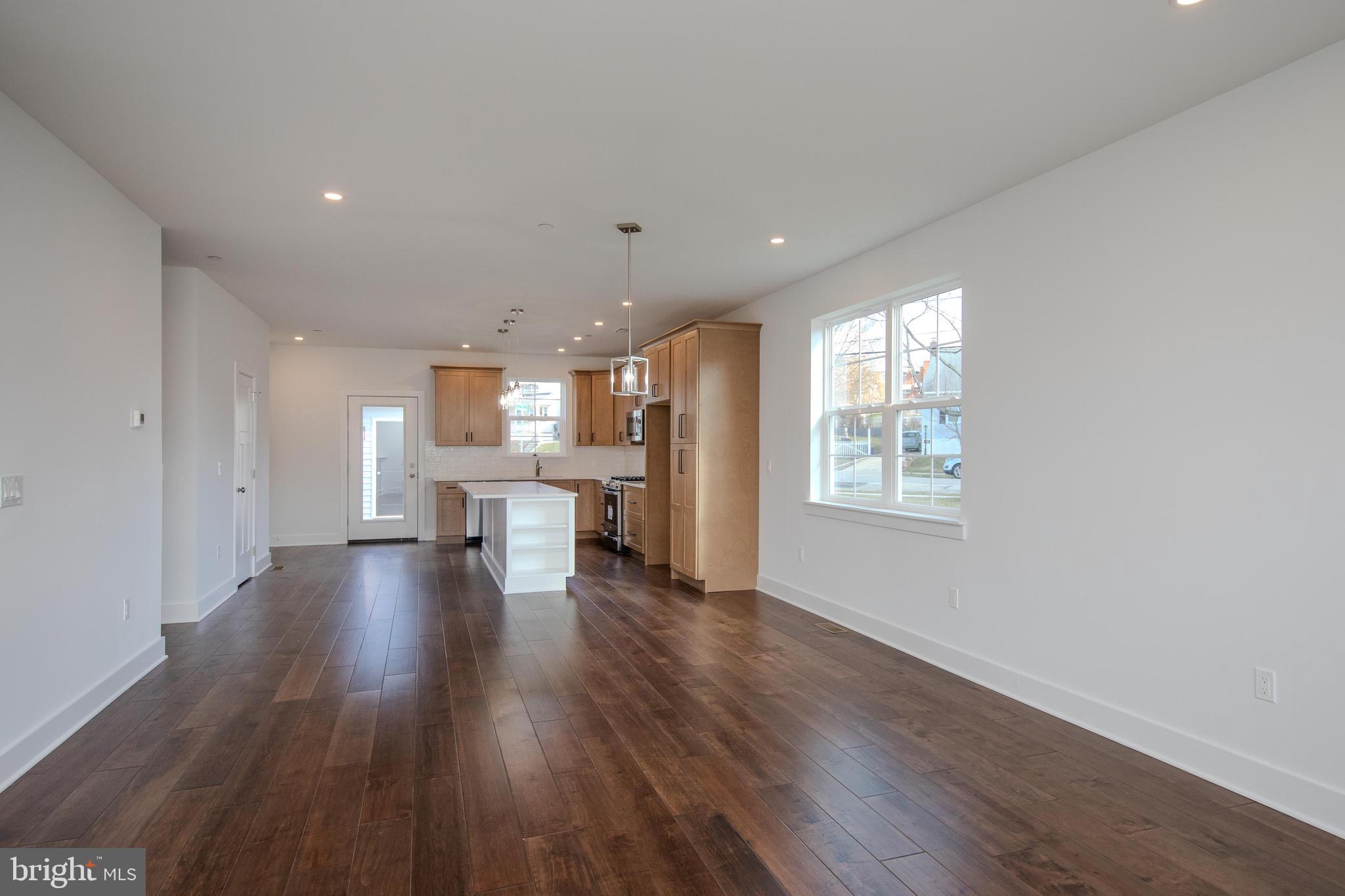 411 E 8th Ave Lot 18