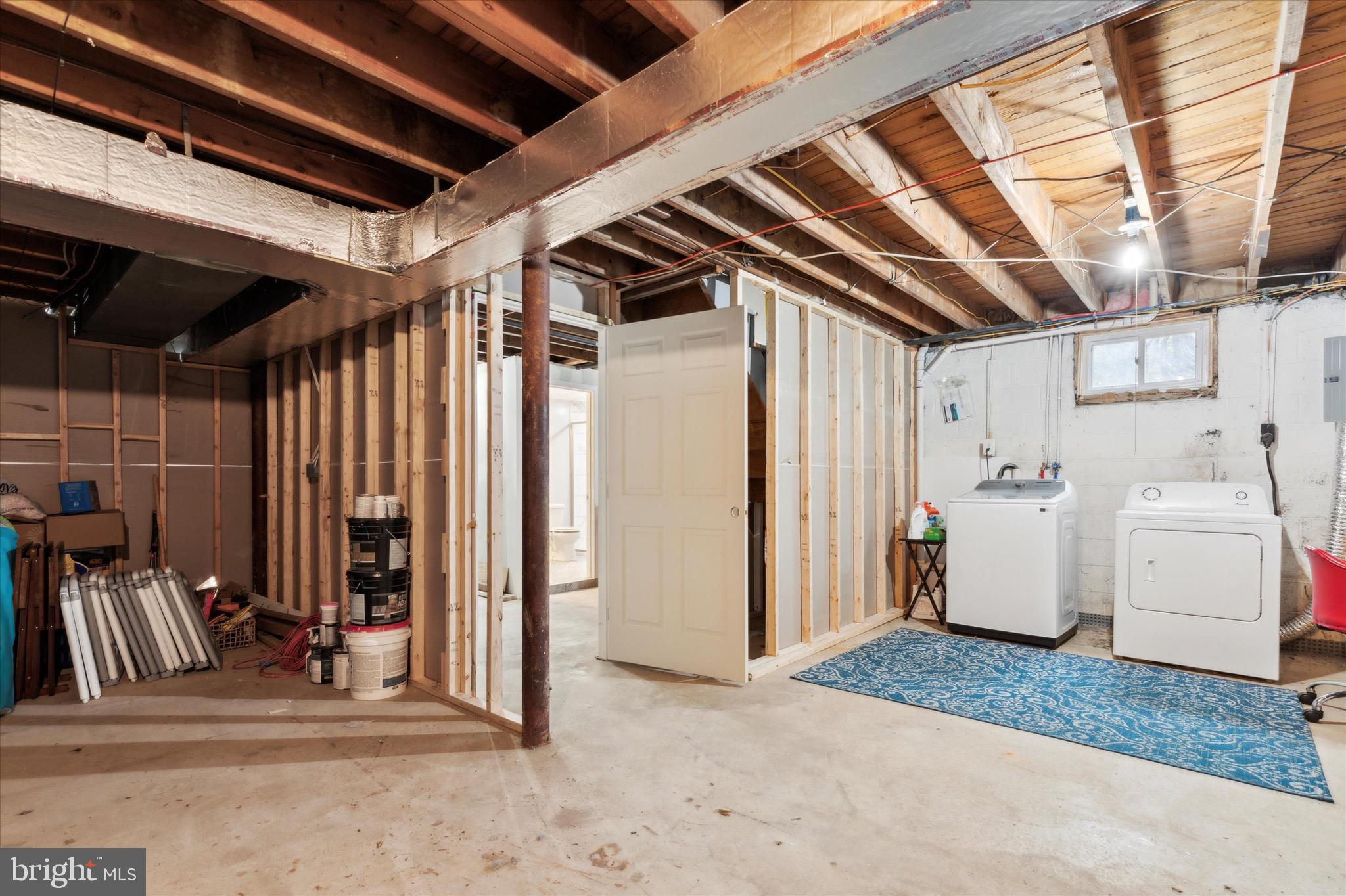 208 Chelsea Ave