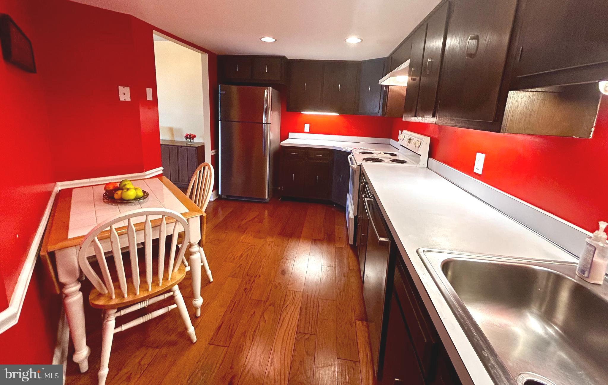 1219 W Wynnewood Rd #512